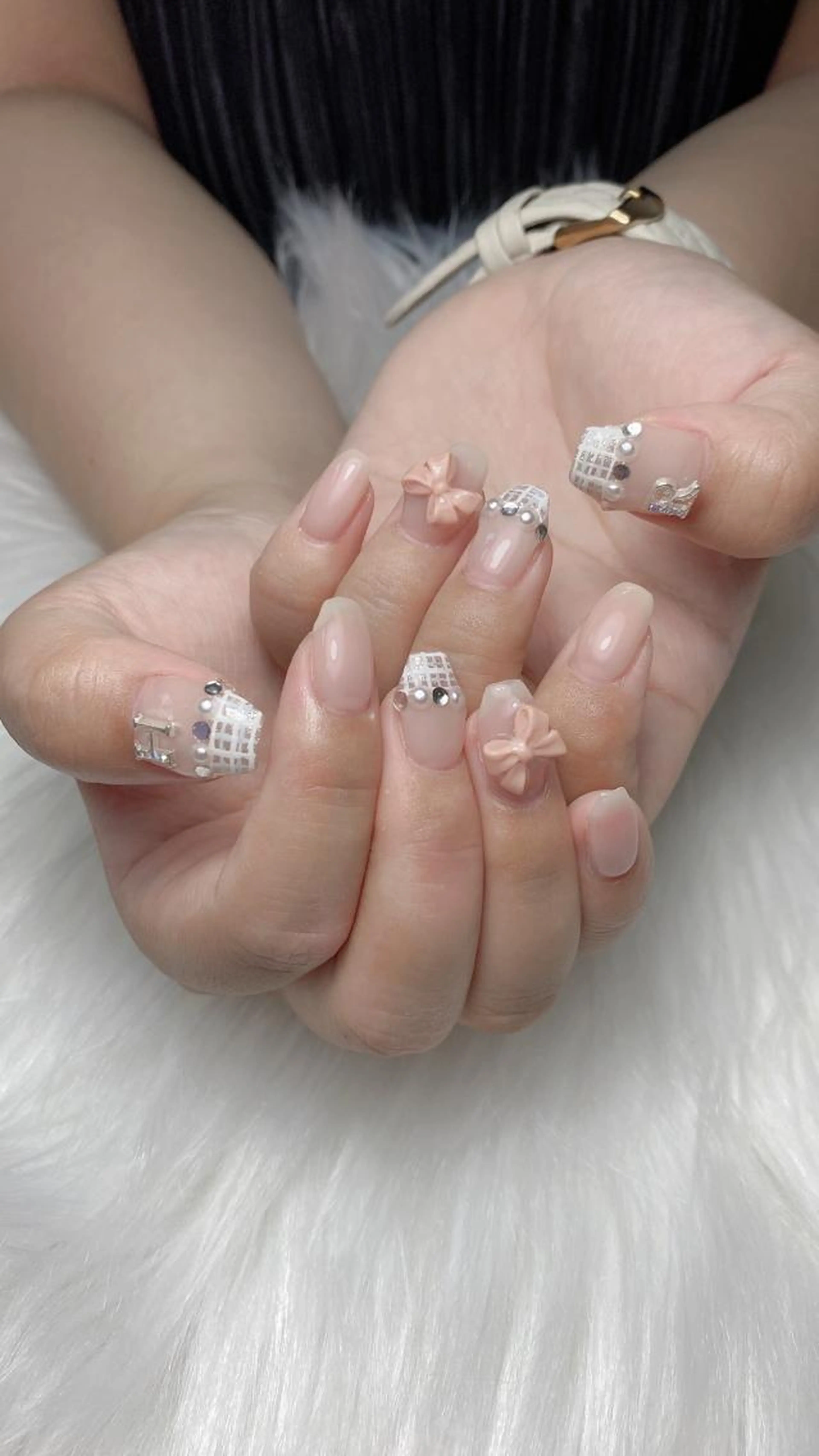 ジェルネイル　持ち込みアート6本-10本7980円→6680円の写真