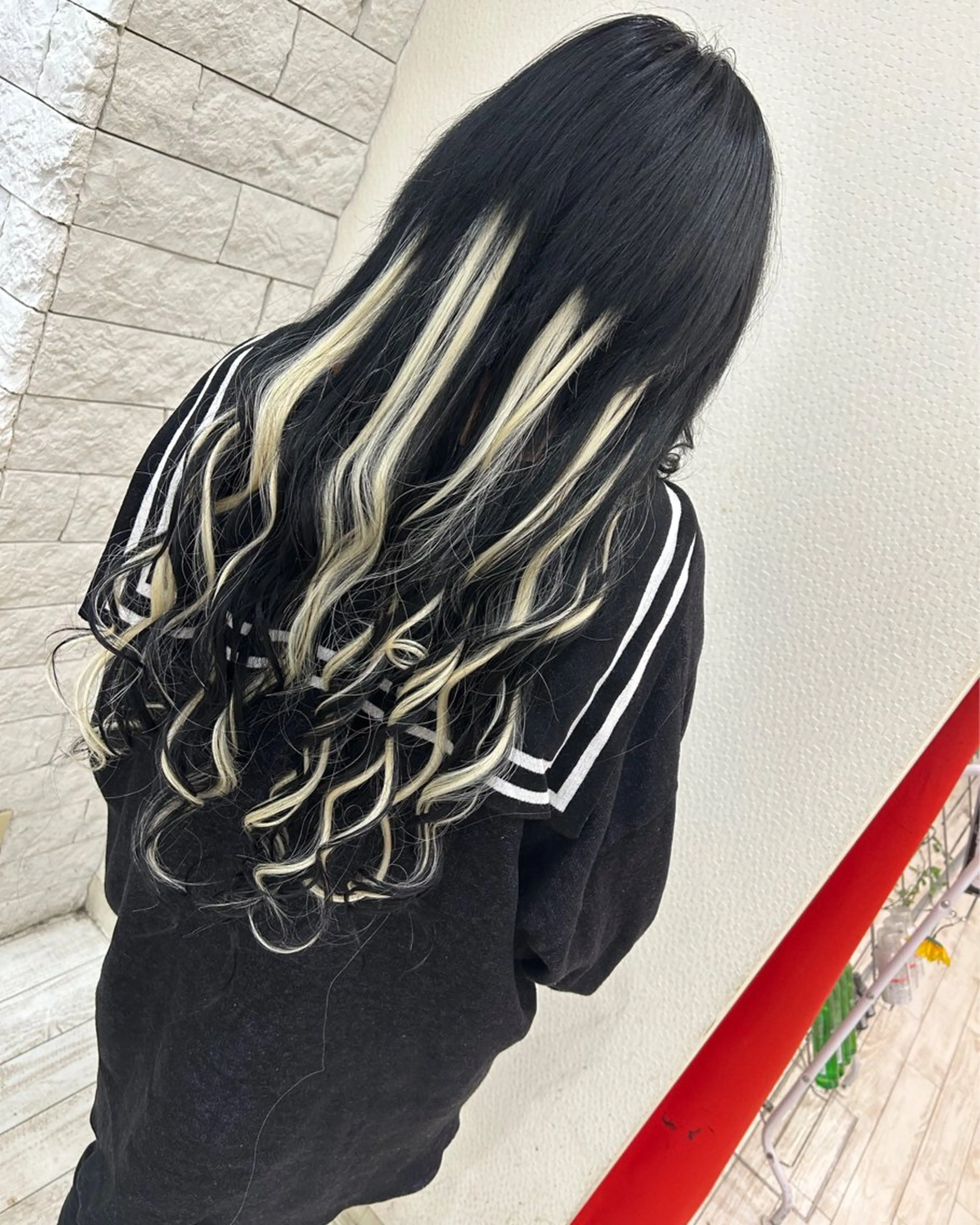 ロング ヘアアレンジ エクステ 今村公介 ブリーチ特化、派手髪のヘアスタイル