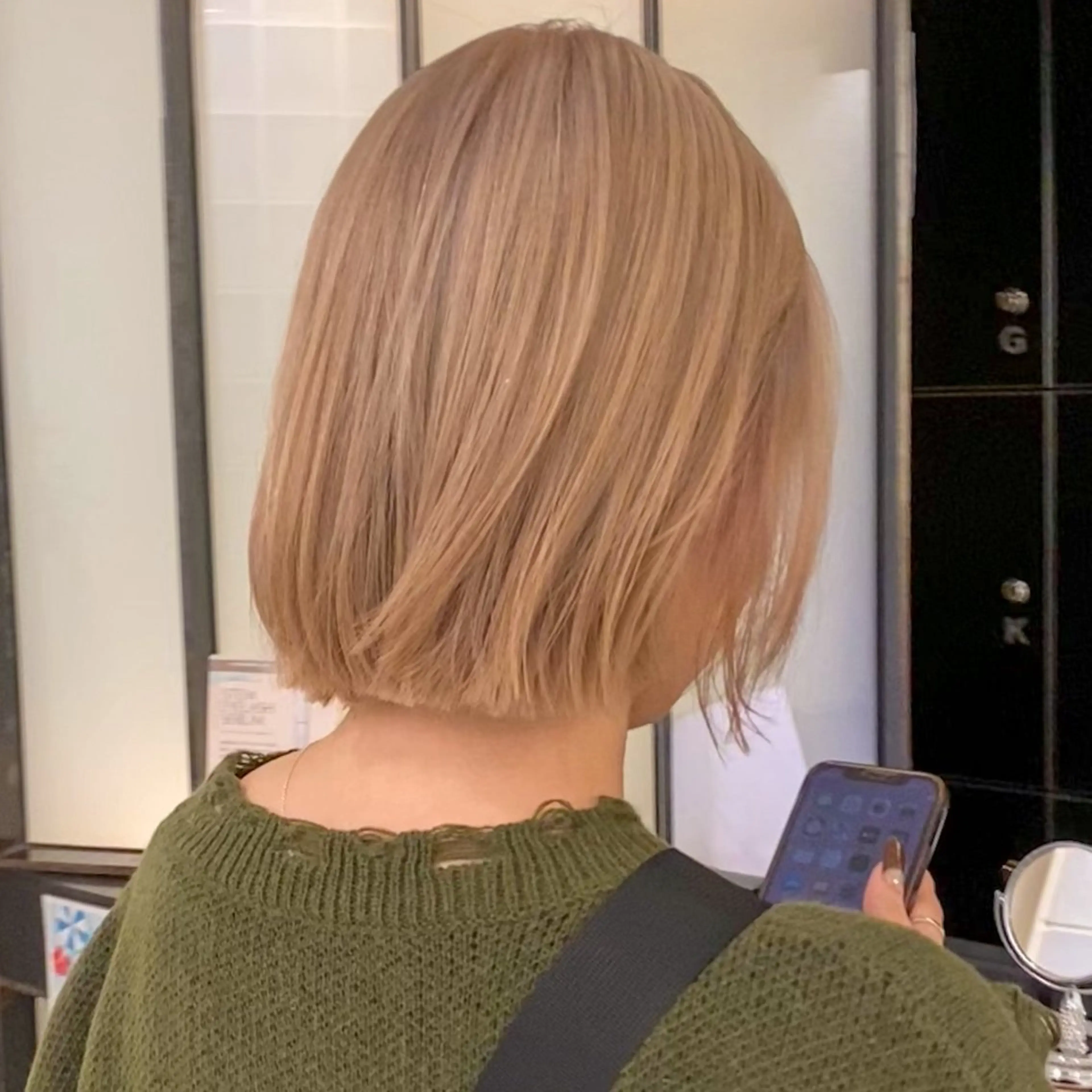 ミディアム カラー ベージュカラー ブリーチ ハイトーンカラー ボブ カット ヘアカラー トリートメント ボブ特化美容師/ ボブパーマ/ミツイのヘアスタイル