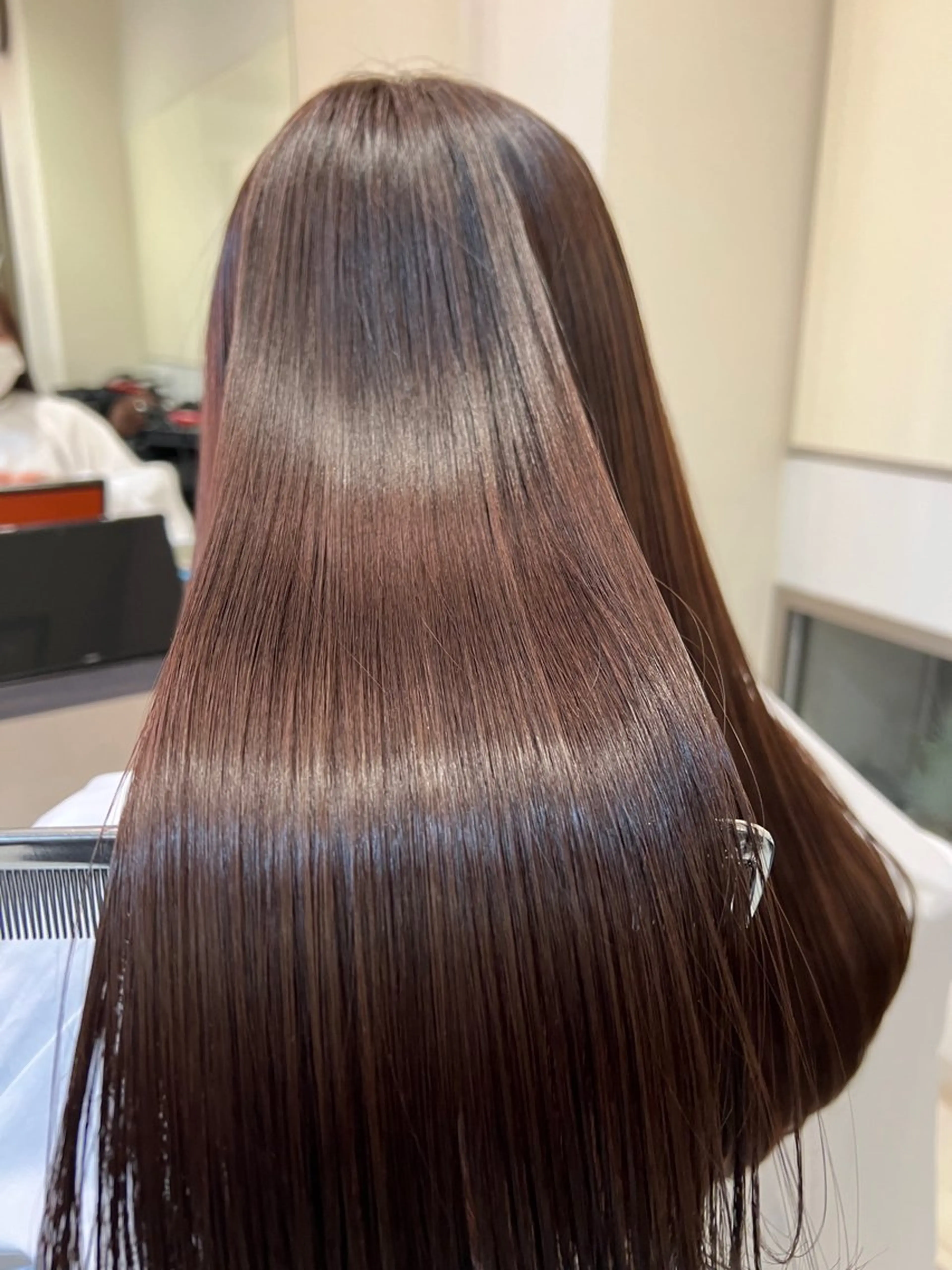 ロング パーマ AIconic nagoya所属・縮毛矯正/ レイヤー/ミディアムのヘアスタイル