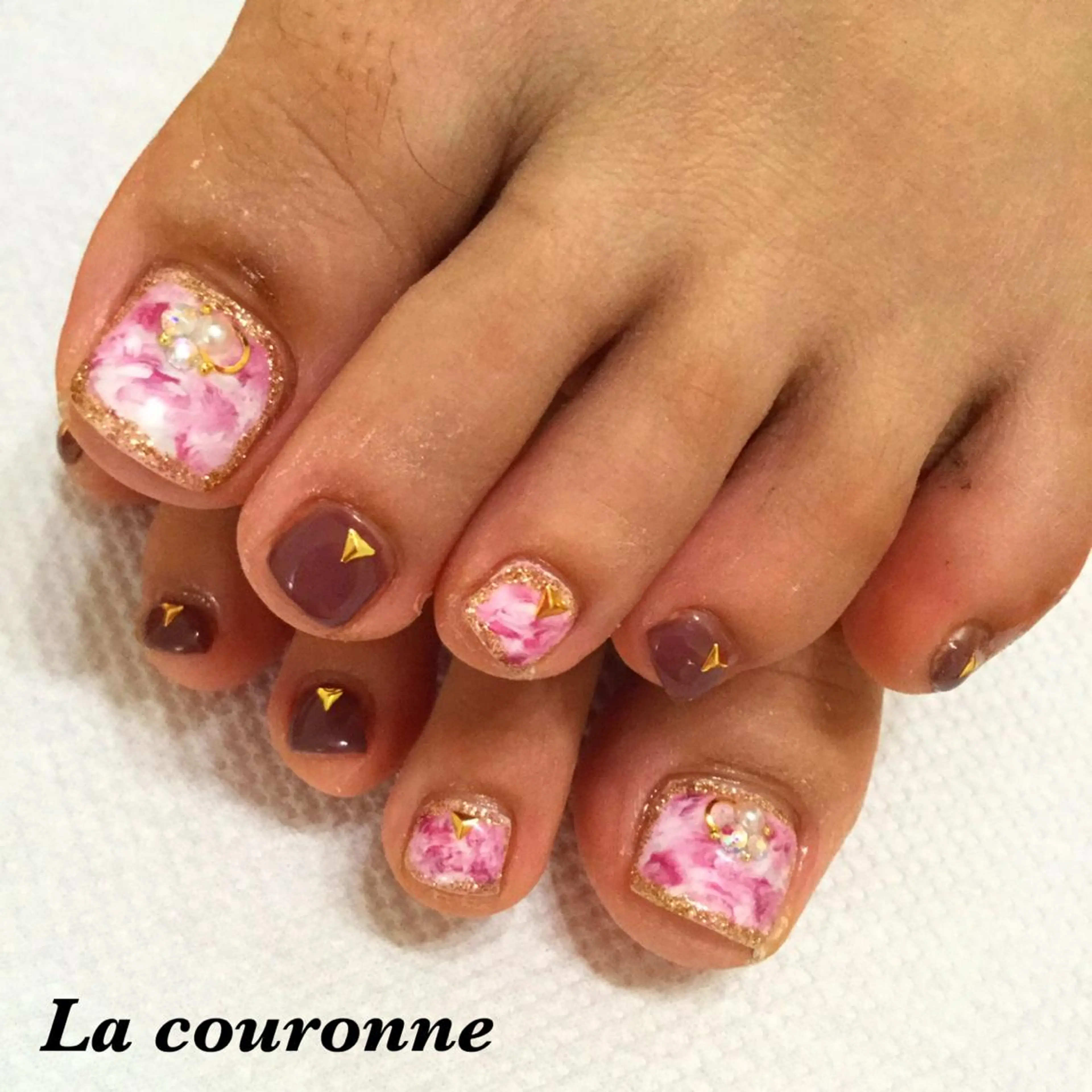 ネイル フットネイル Lacouronne NATSUMIのネイルデザイン