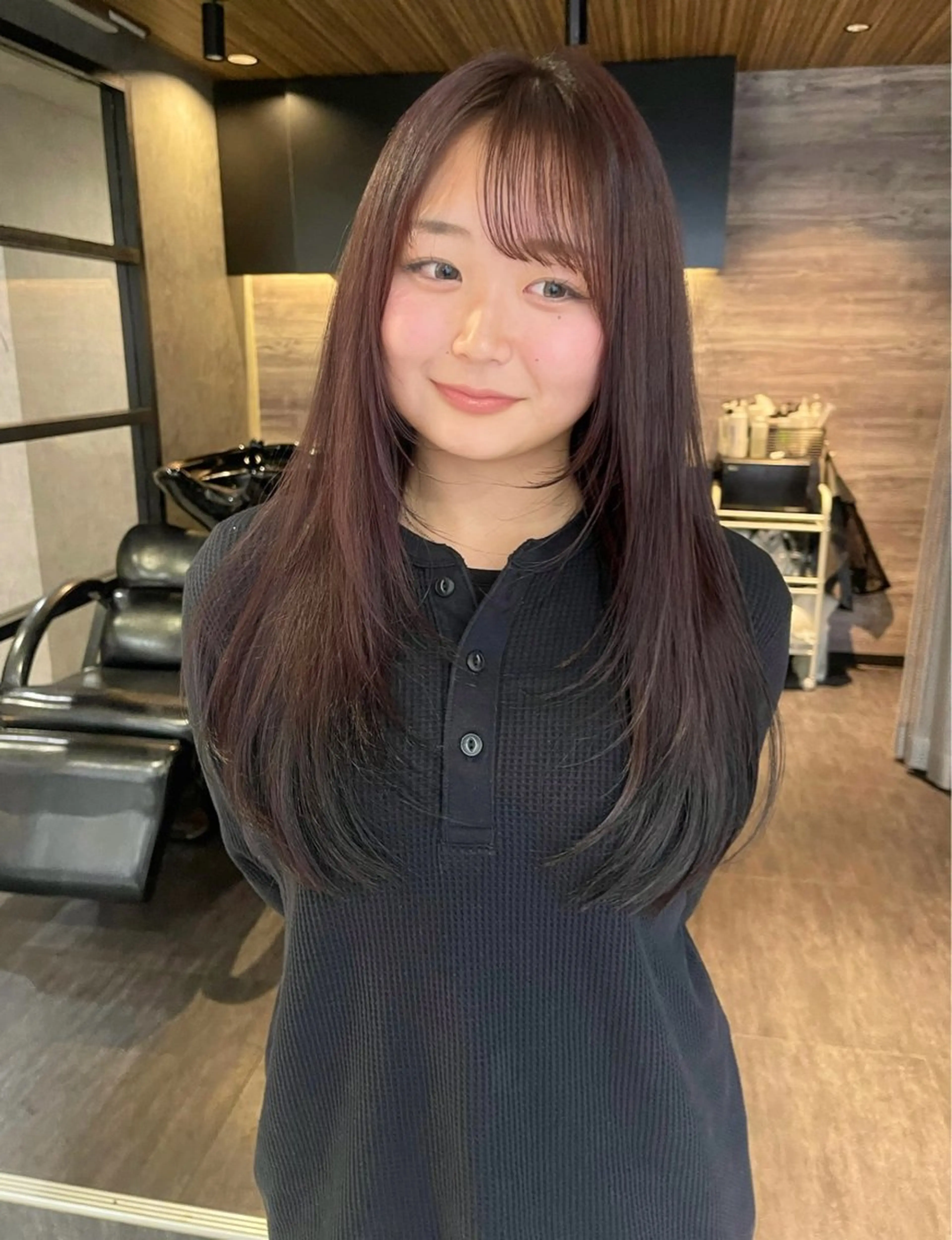 セミロング レイヤーカット/韓国 /艶髪/ダブルカラーのヘアスタイル