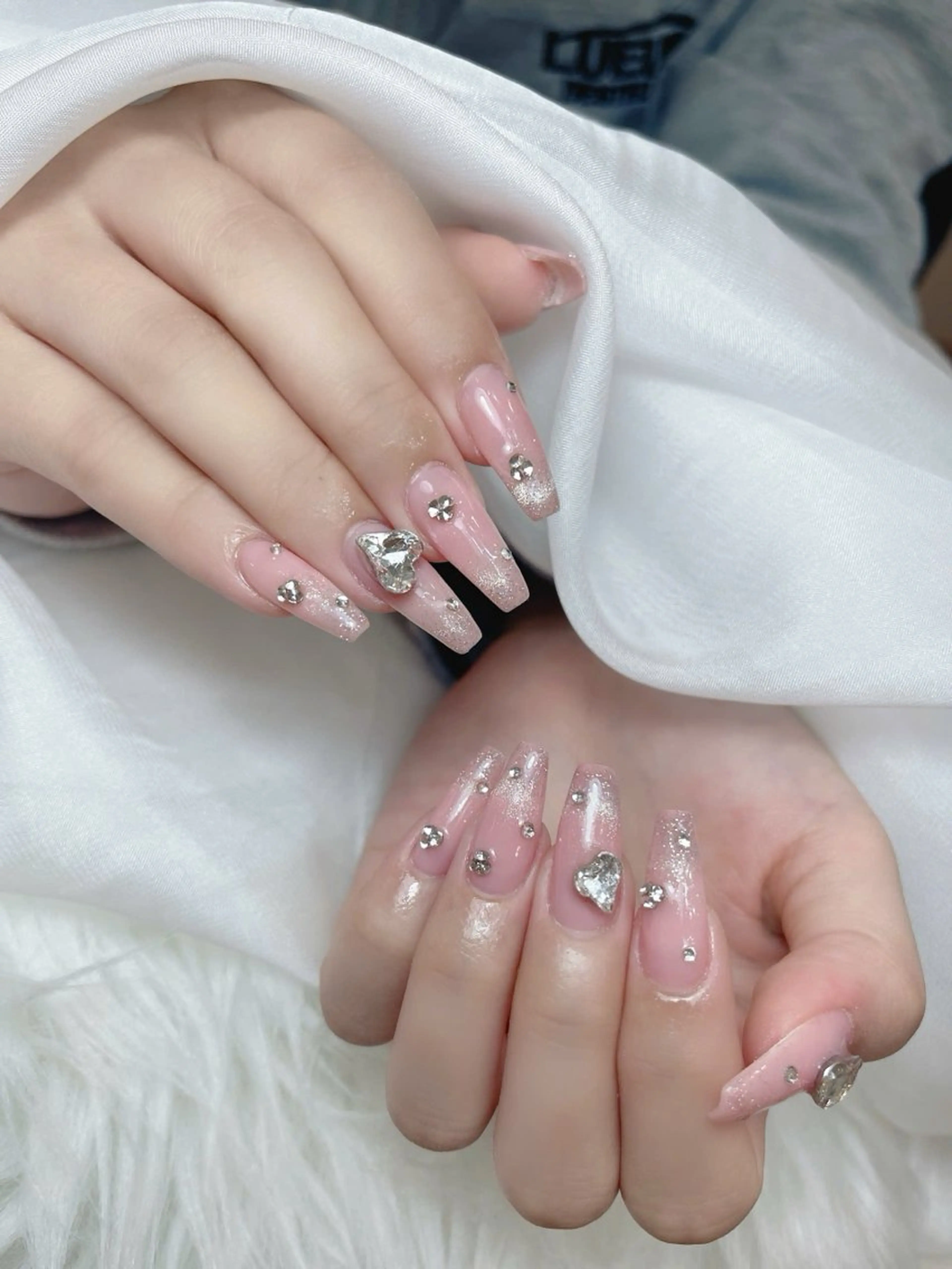 ネイル ガーリー ハート キラキラネイル 韓国ネイル ロングネイル ハンドネイル Haruki Nail Salonのネイルデザイン