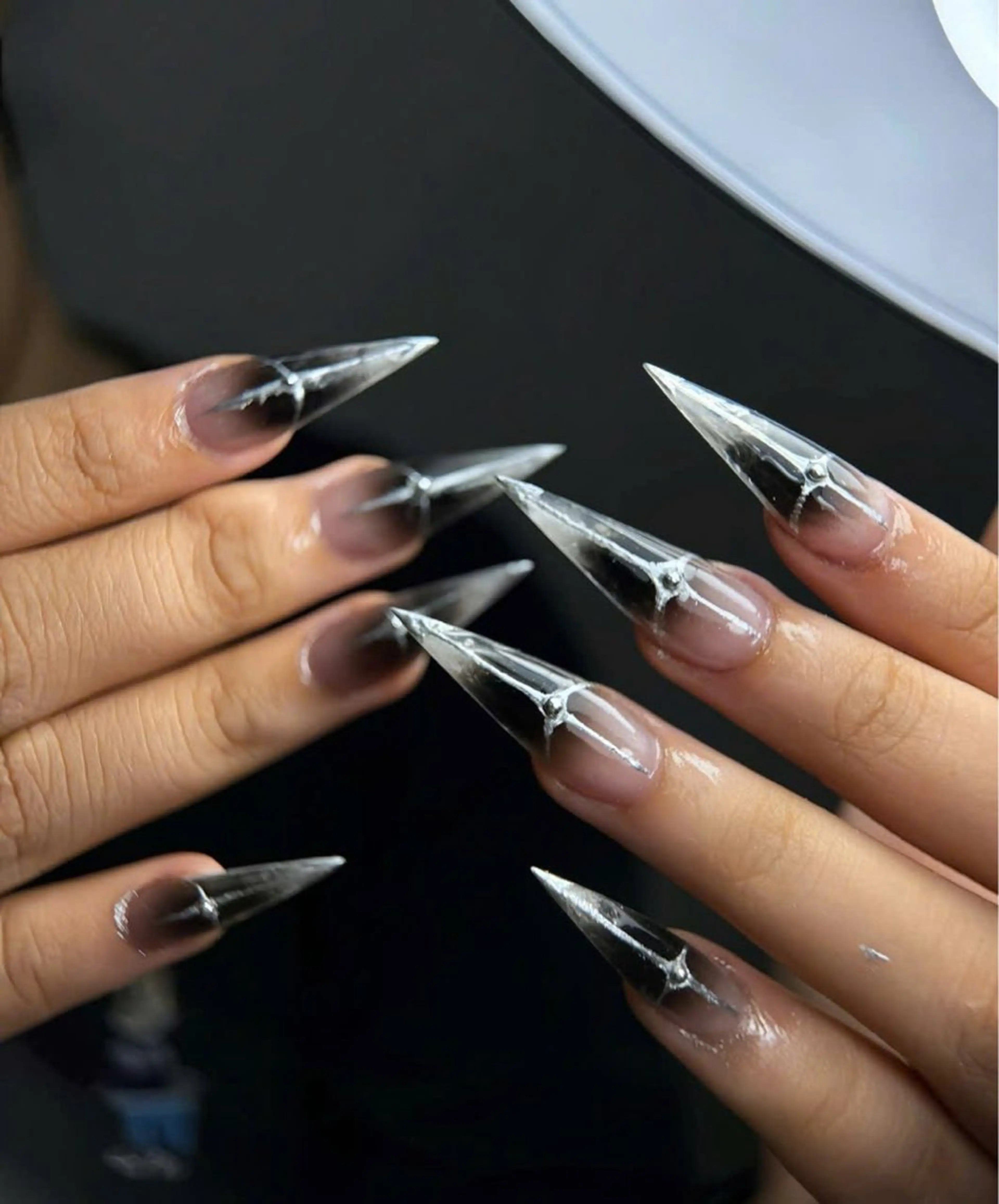 ネイル オーロラネイル フットネイル フレンチネイル ジェルネイル ガラスフレンチ Michi Nail Staffのネイルデザイン