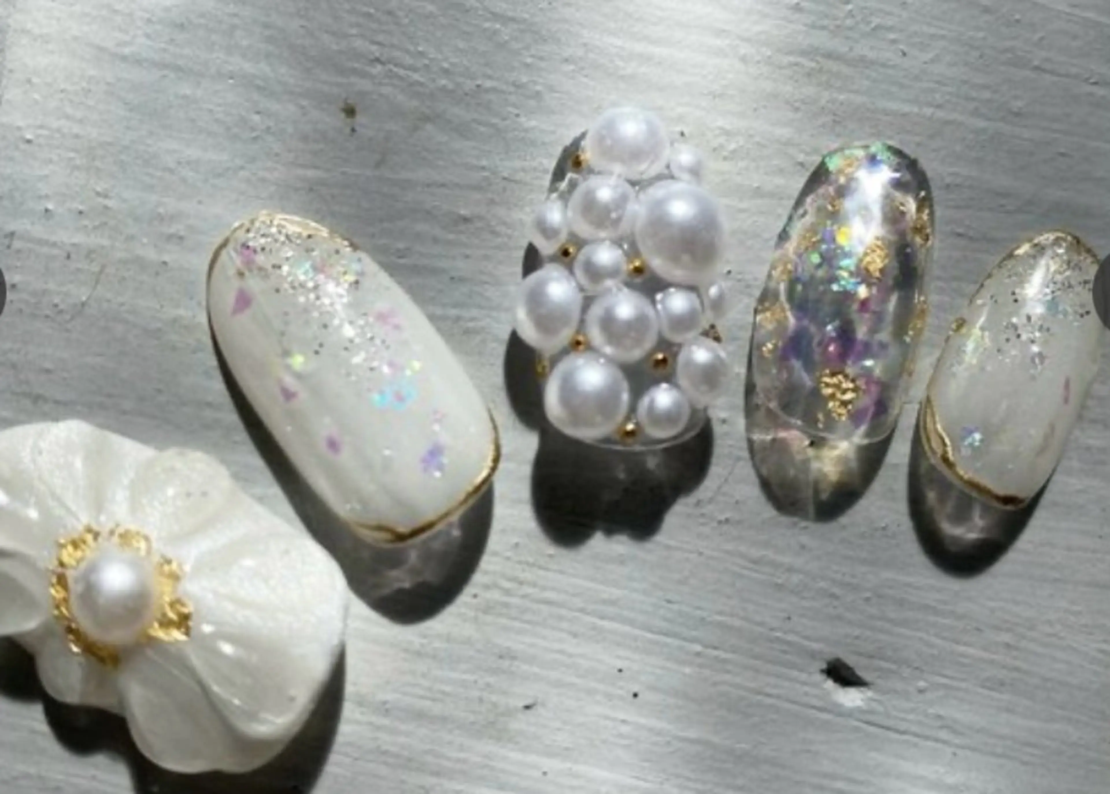 ネイル Nest 岩崎のネイルデザイン