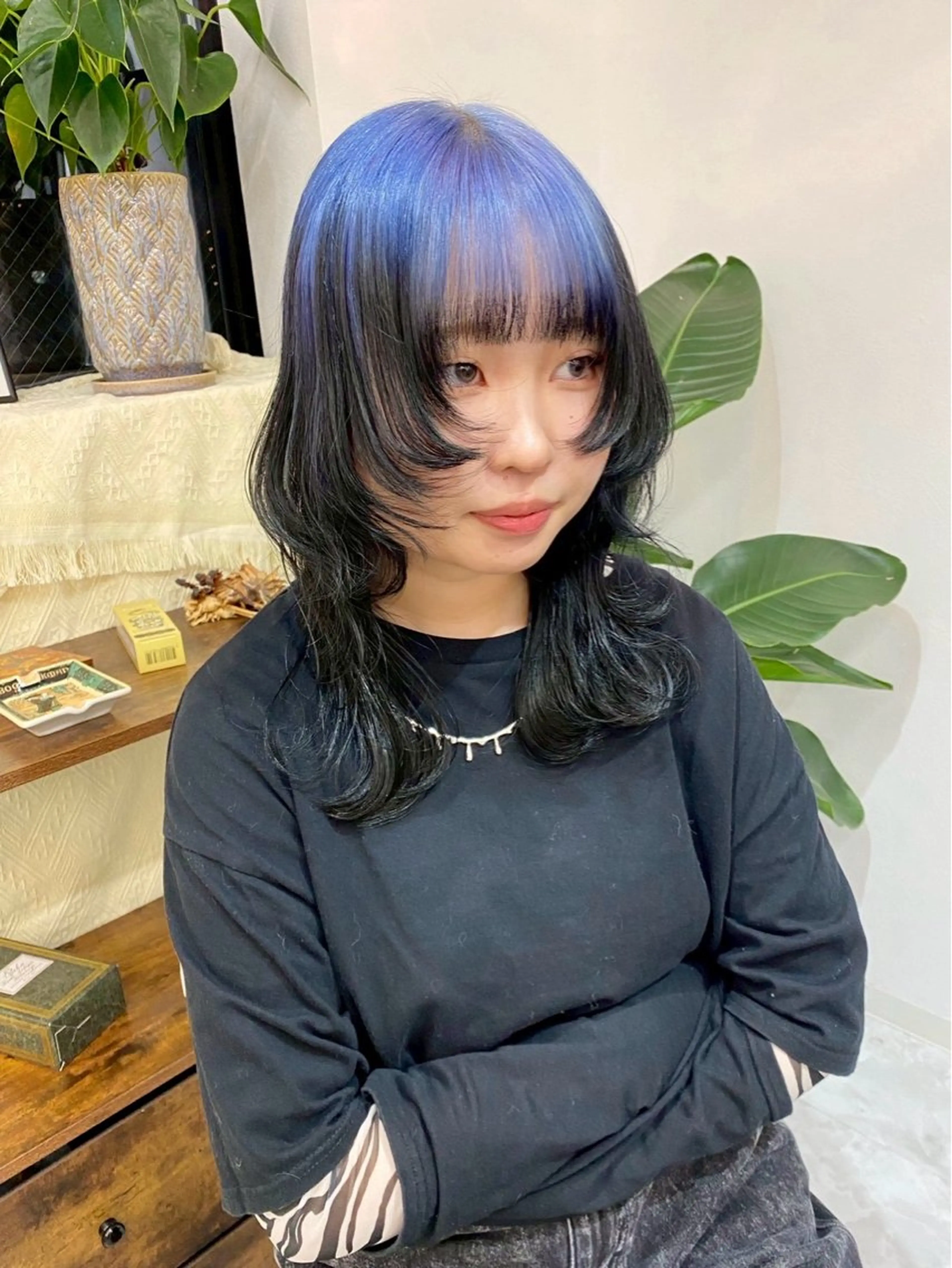 ミディアム ☪️個性派ハイトーン coco🍀︎✨のヘアスタイル