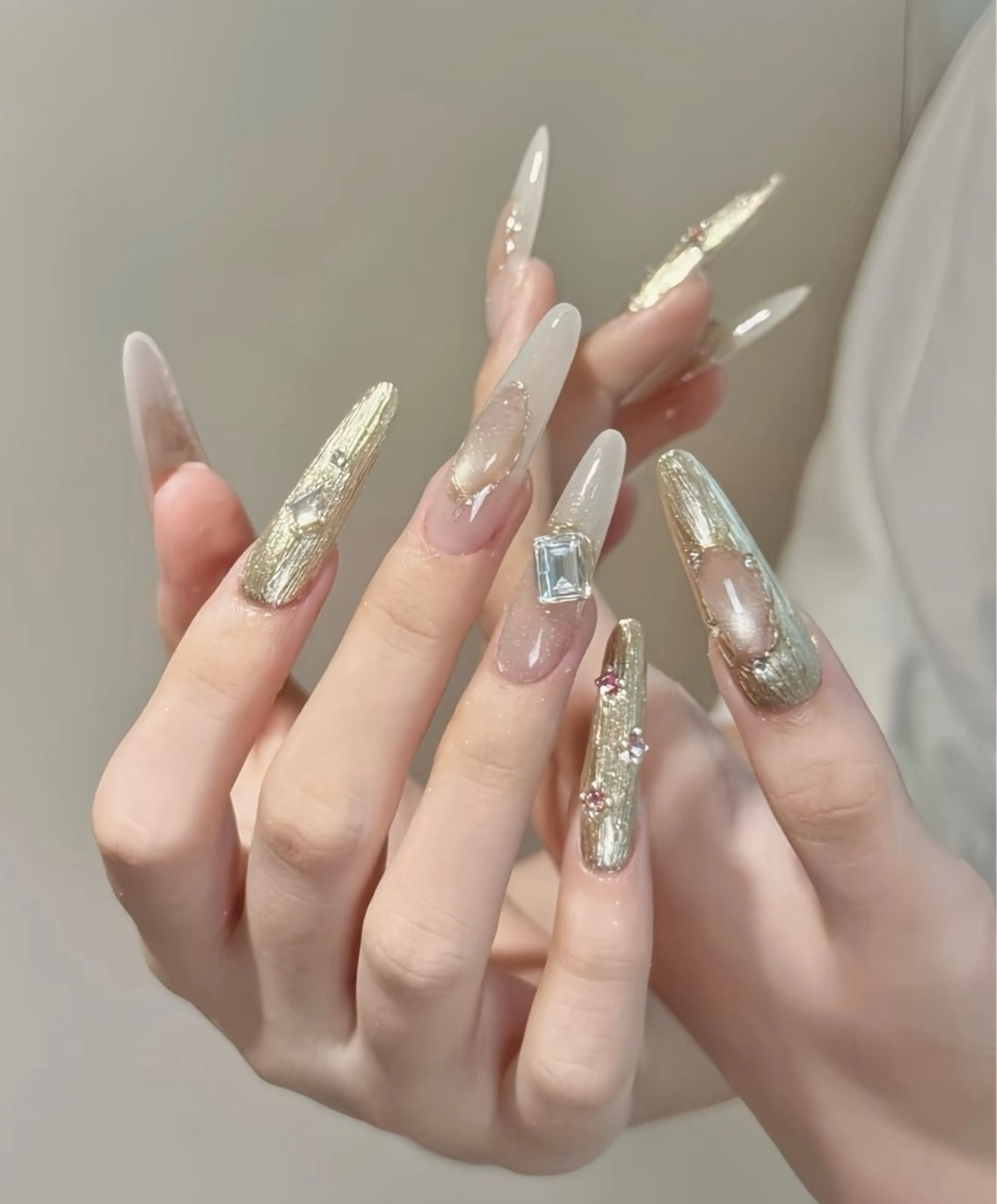 ネイル ハンドネイル ハンドケア queen nailのネイルデザイン