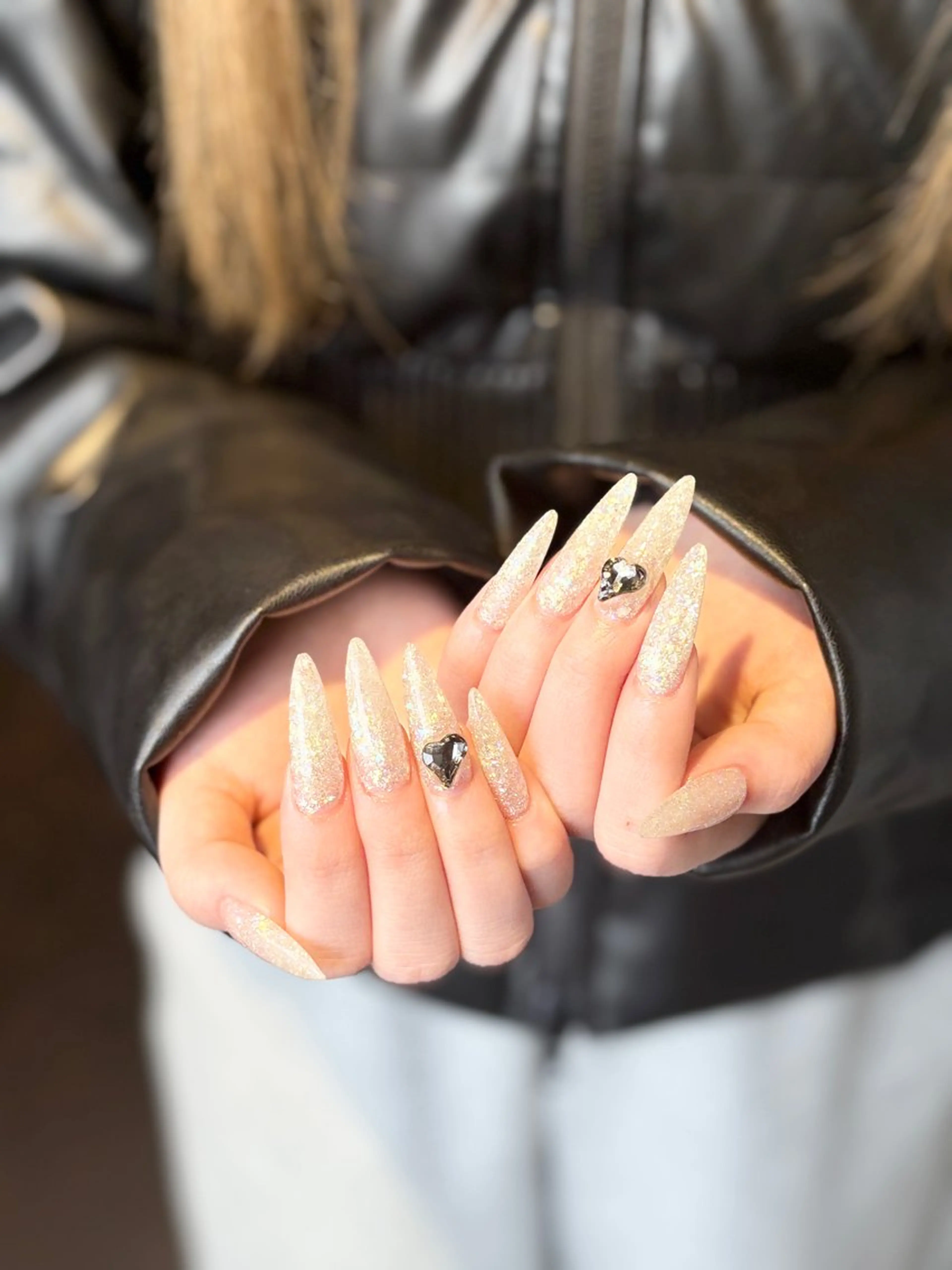 ネイル ロングネイル スカルプネイル gorella Ａのネイルデザイン