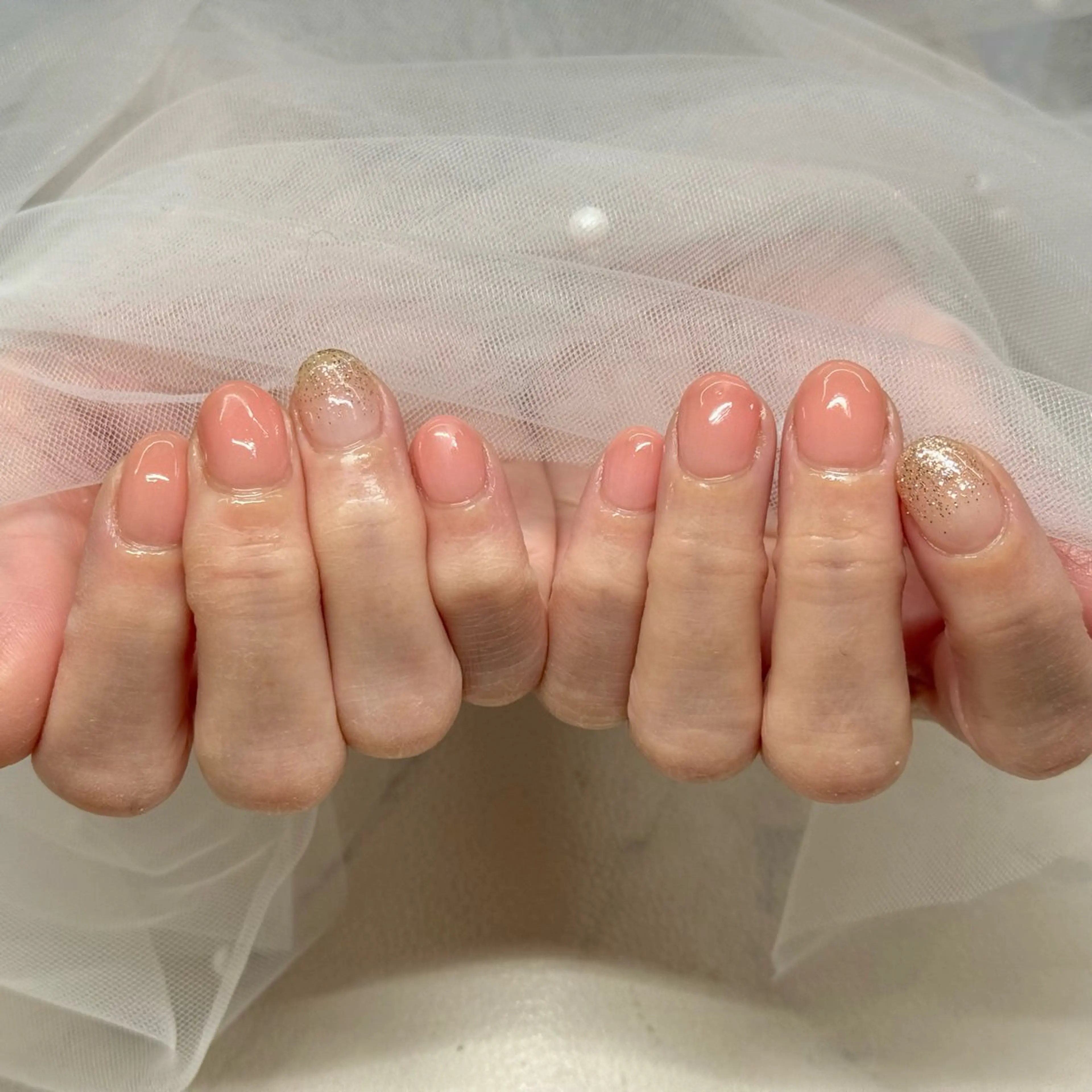 ネイル ジェルネイル グラデーション ラメ(グリッター) ラメグラデーション パラジェル ハンドネイル Regina Marinaのネイルデザイン