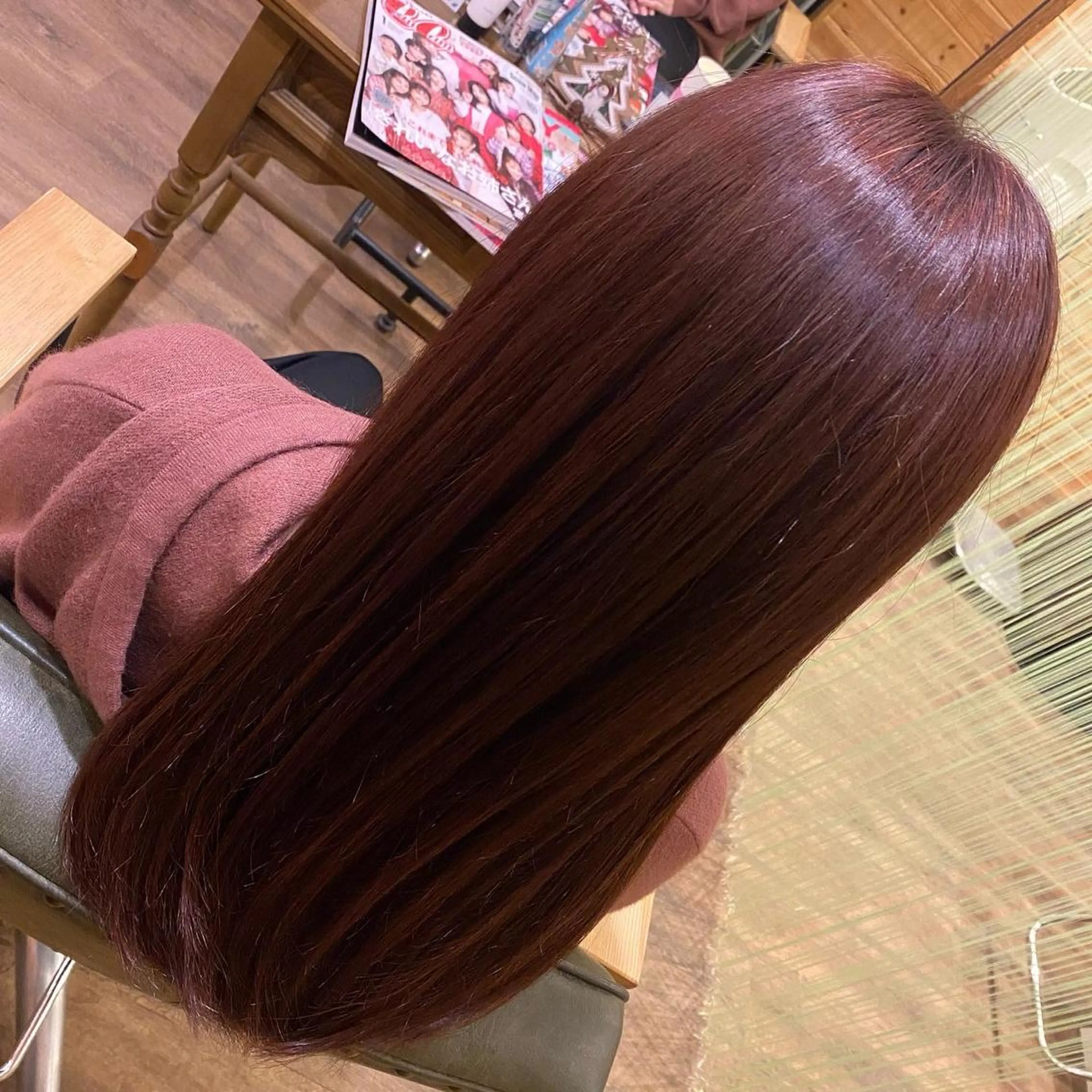 カラー ブリーチ ブラウンカラー ブリーチなしカラー ピンクカラー Ecre hair SARAのヘアスタイル