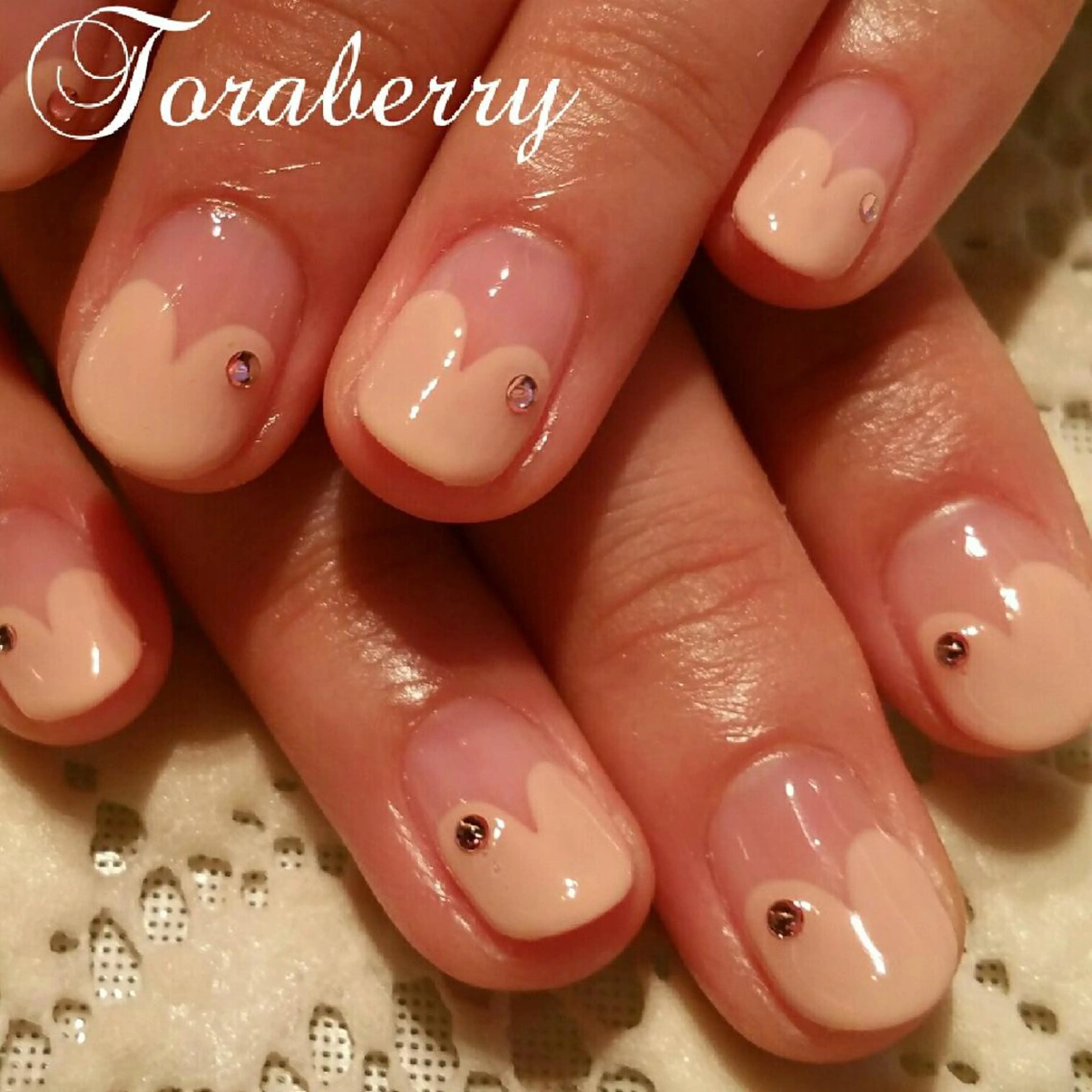 ネイル フレンチネイル ハート ネイリスト なつみのネイルデザイン