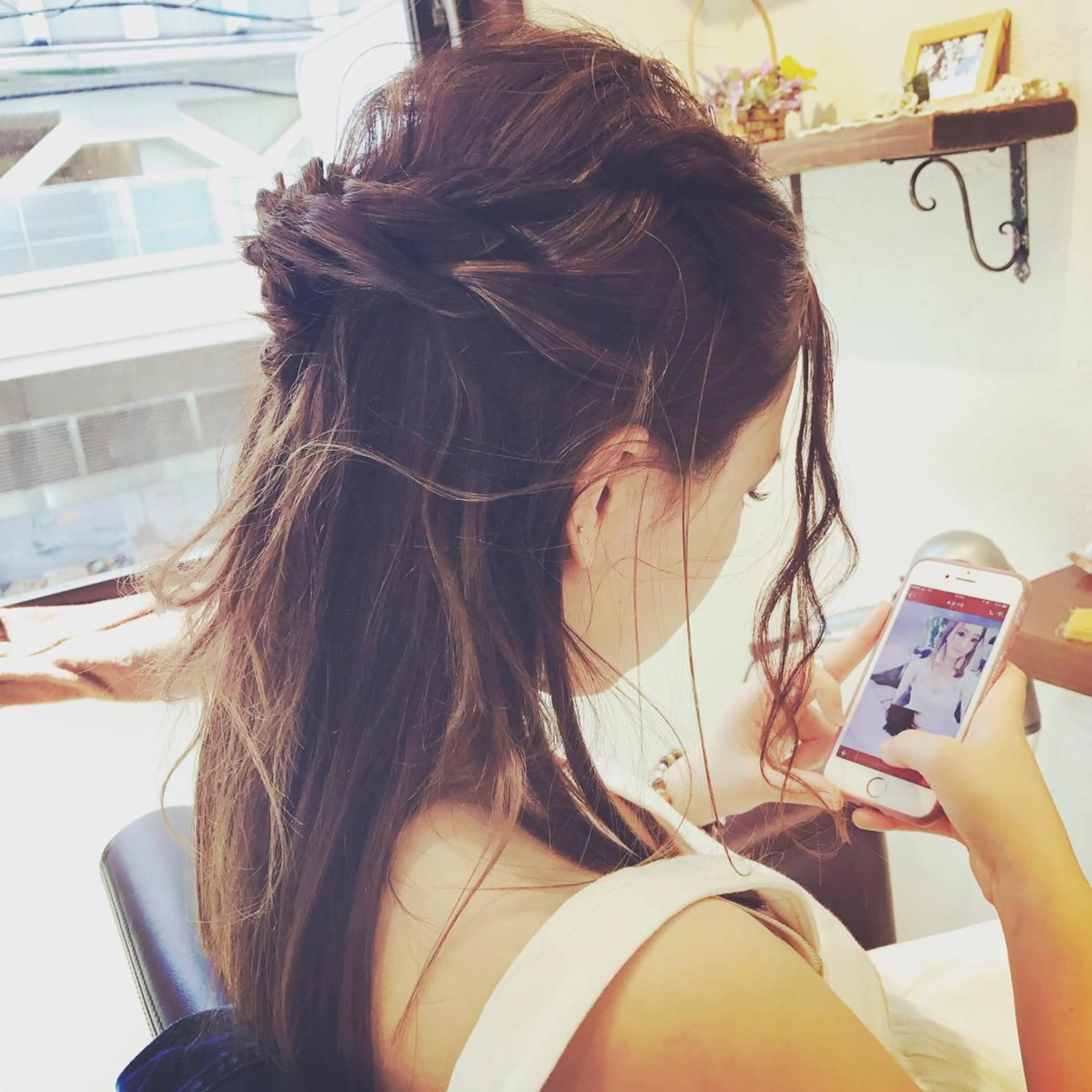 ロング カラー アッシュ ハイライトカラー ラベンダーカラー ラベンダーアッシュ ハイライト HBLディプロマ所有 AZUSAのヘアスタイル