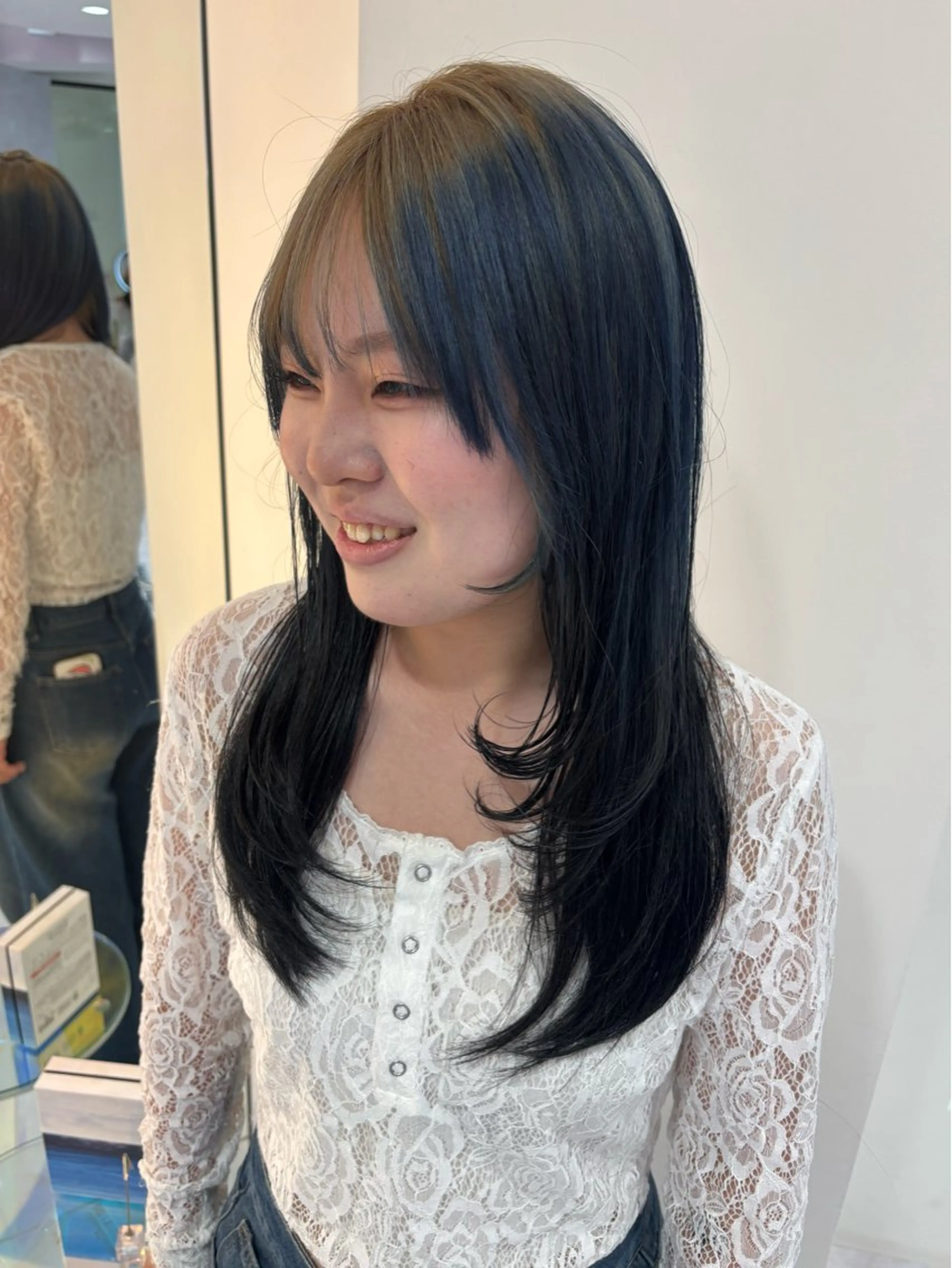 ロング 🩵yuki/栄駅/ レイヤー／ハイトーンのヘアスタイル