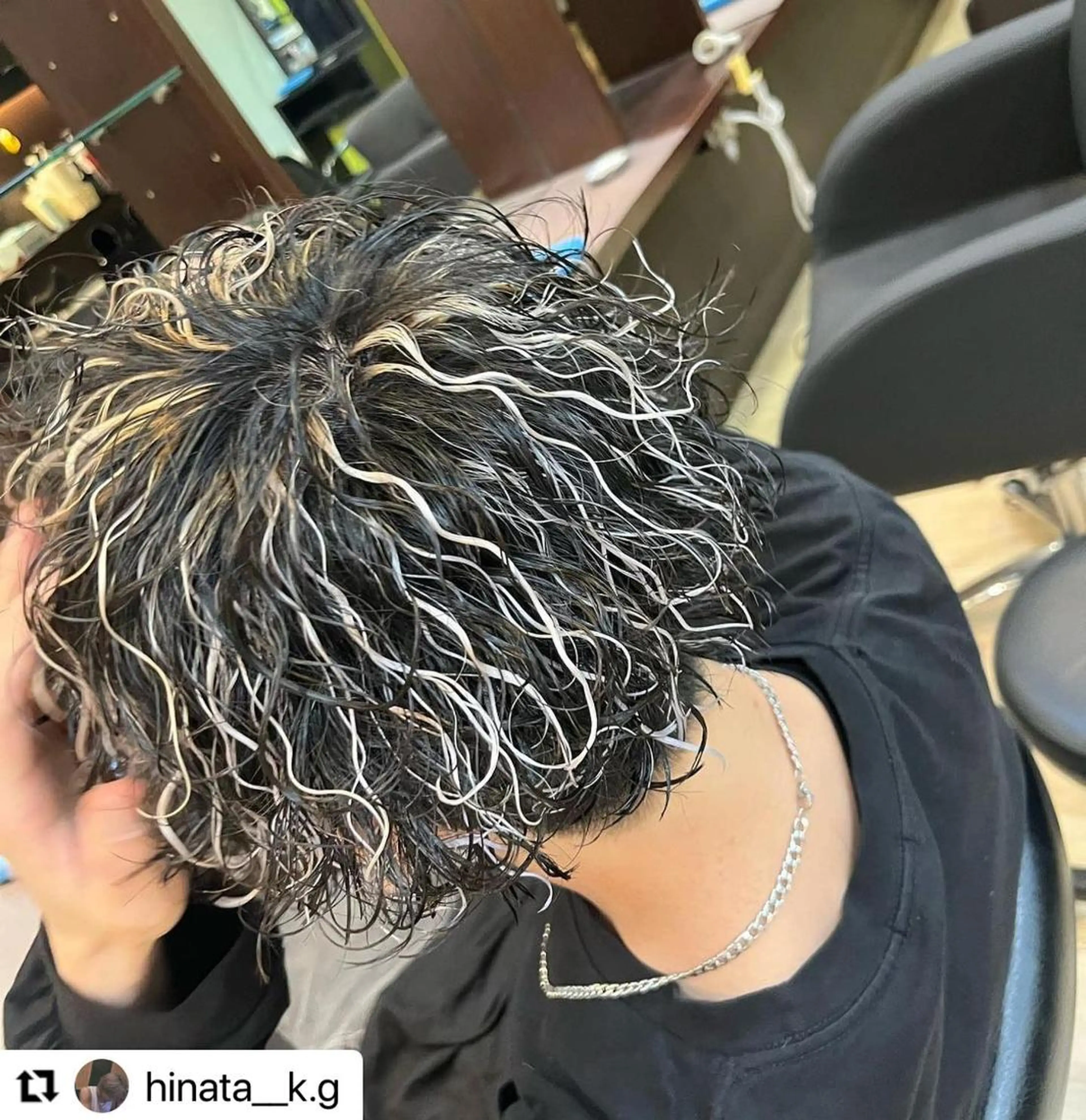 ミディアム カラー メンズ ミディアムパーマ メンズメッシュ メンズパーマ プードルパーマ メッシュ 🩷Eny terrace🩷のヘアスタイル