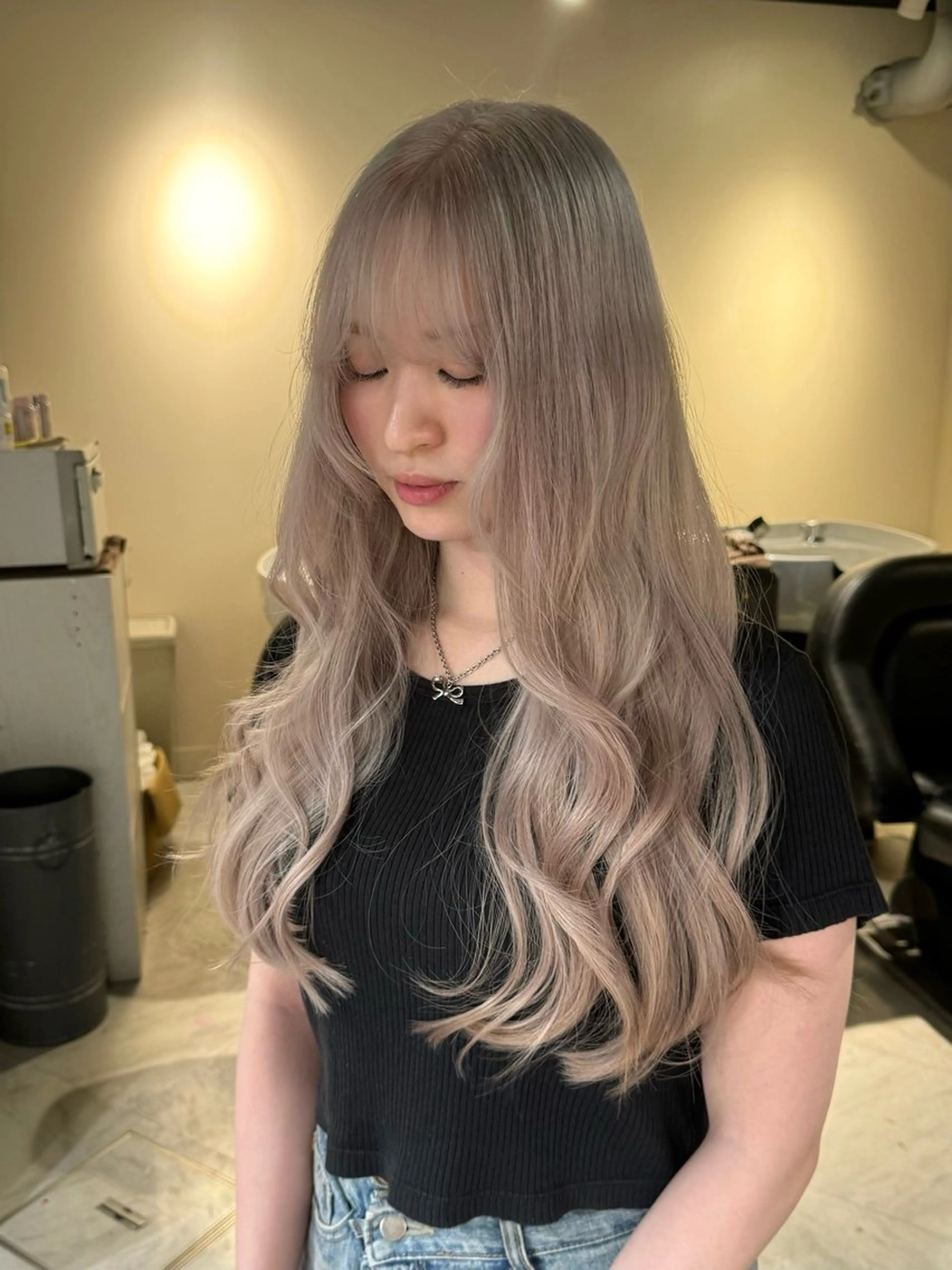 ロング カラー ブリーチ 韓国風ヘア 🩷Sakura🎀 カラーリスト💎のヘアスタイル