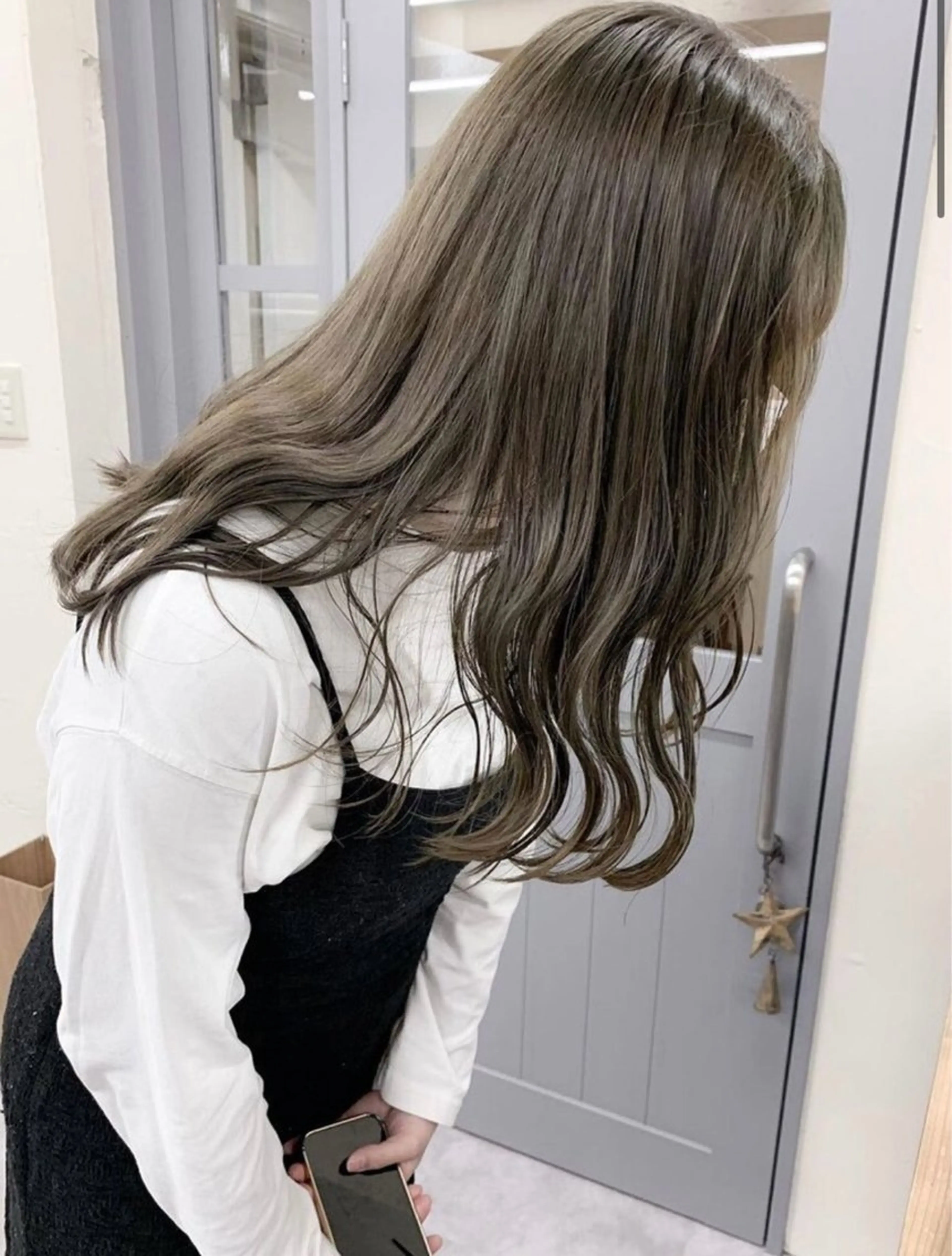 カラー 菊地 万佐久のヘアスタイル