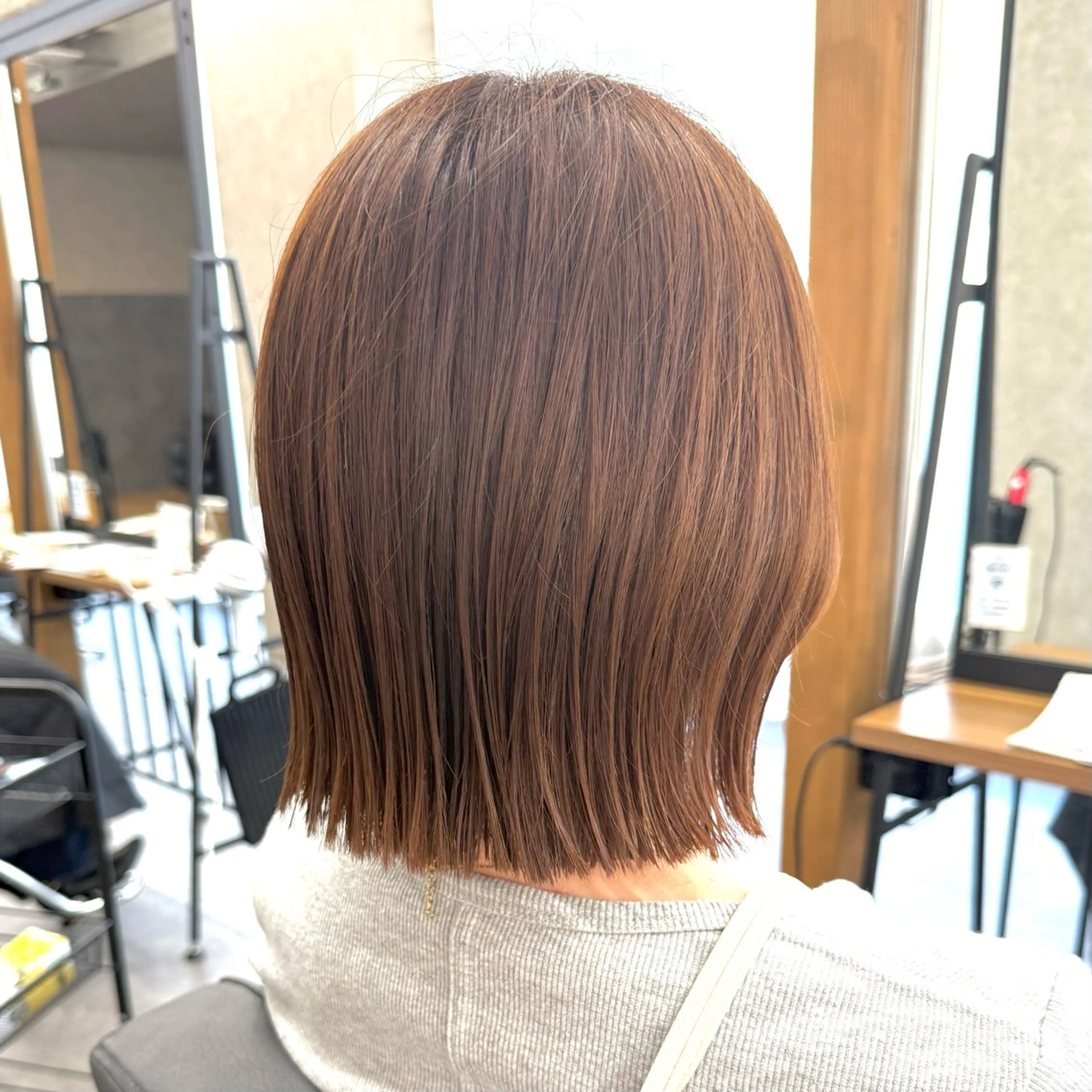 ミディアム カラー ボブ 外ハネヘア カット ヘアカラー トリートメント 似合わせボブ🎀🫧 千葉 優希のヘアスタイル