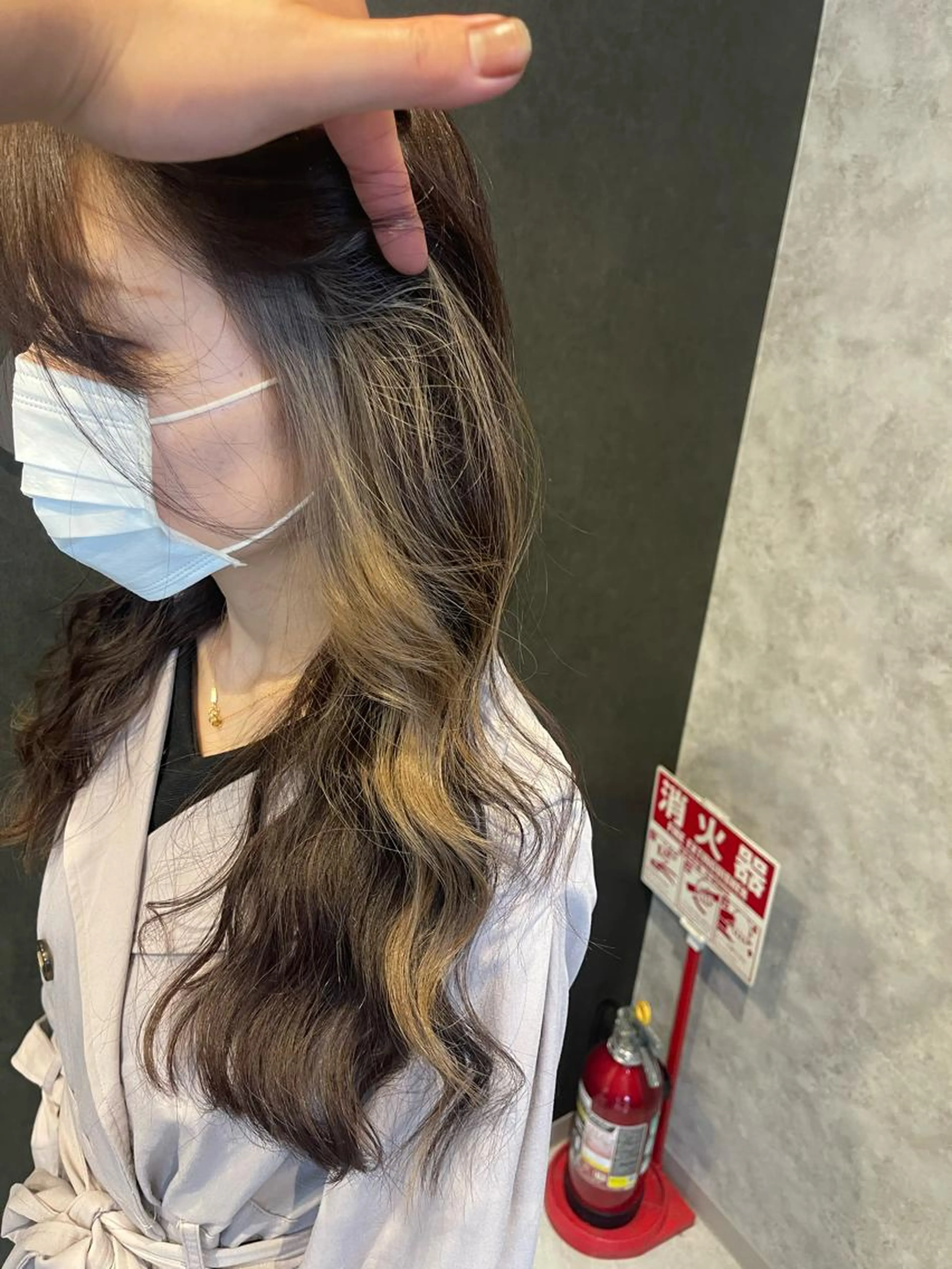 🦋【韓国風コース🦋インナーカラーorイヤリングカラー＆ケアトリートメントの写真