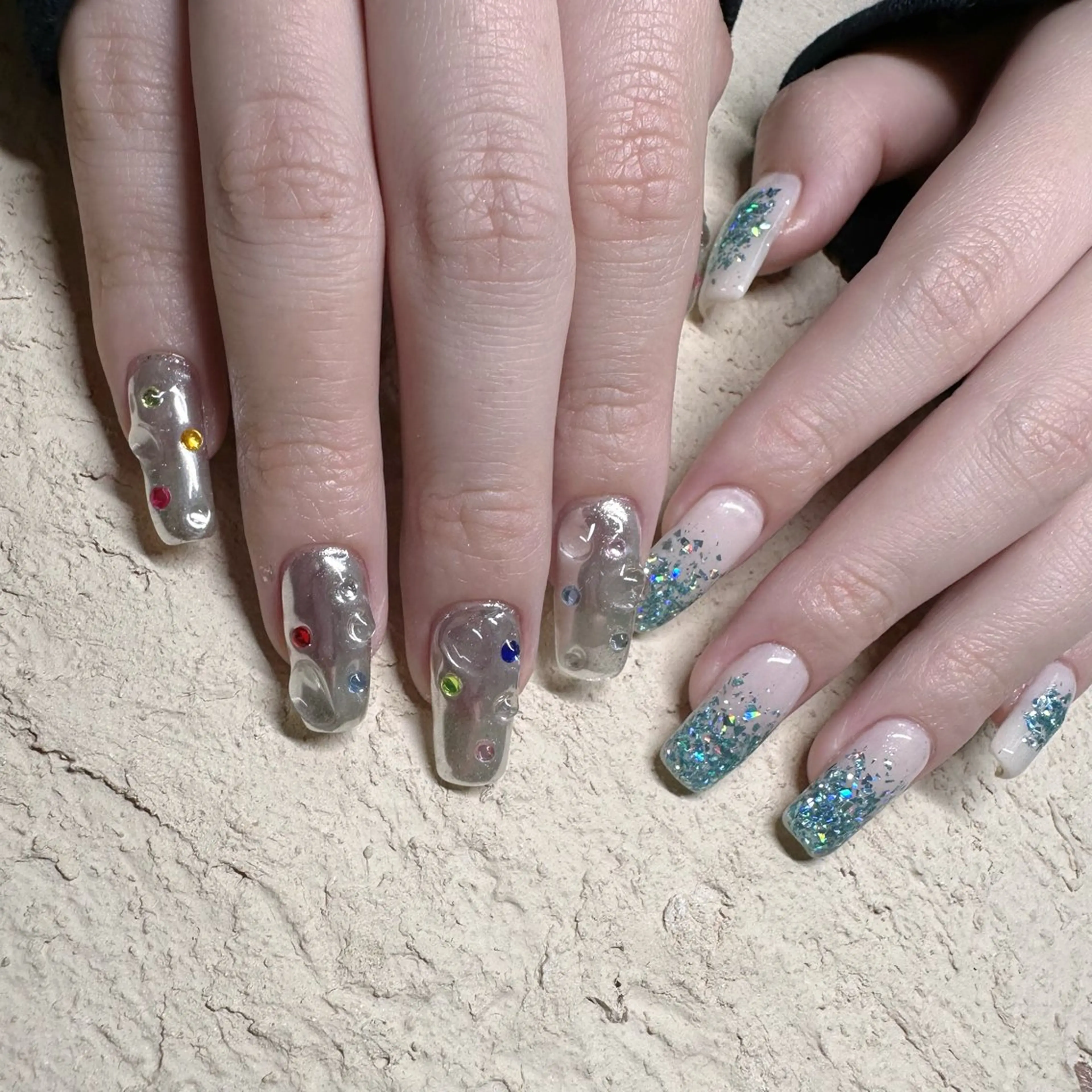 ネイル ラメ(グリッター) 水色 ミラーネイル 🫧RaLa ⭐︎AYAKA🫧のネイルデザイン