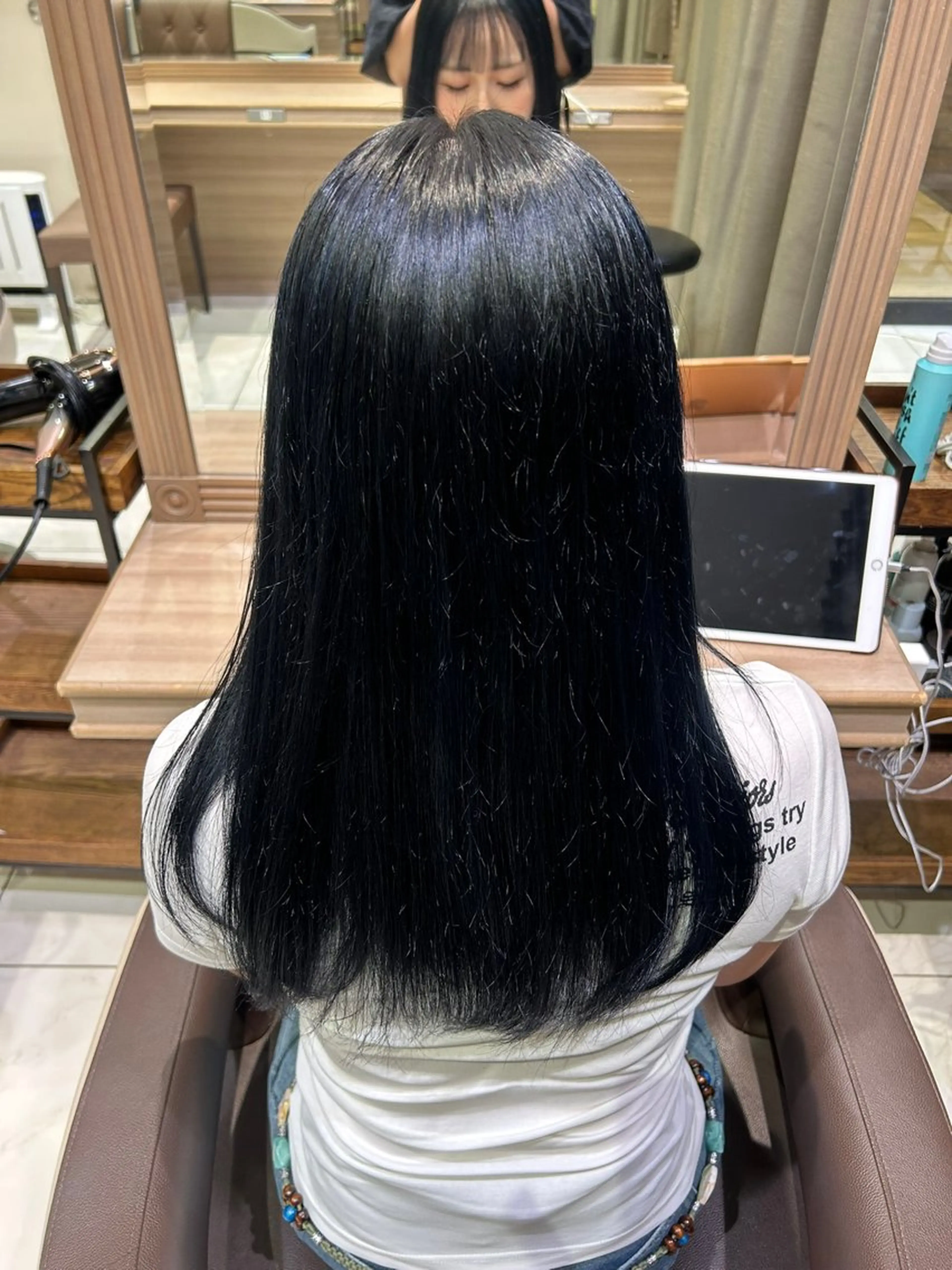 ロング 韓国 ブリーチ無し Wカラー💗夢果💗のヘアスタイル