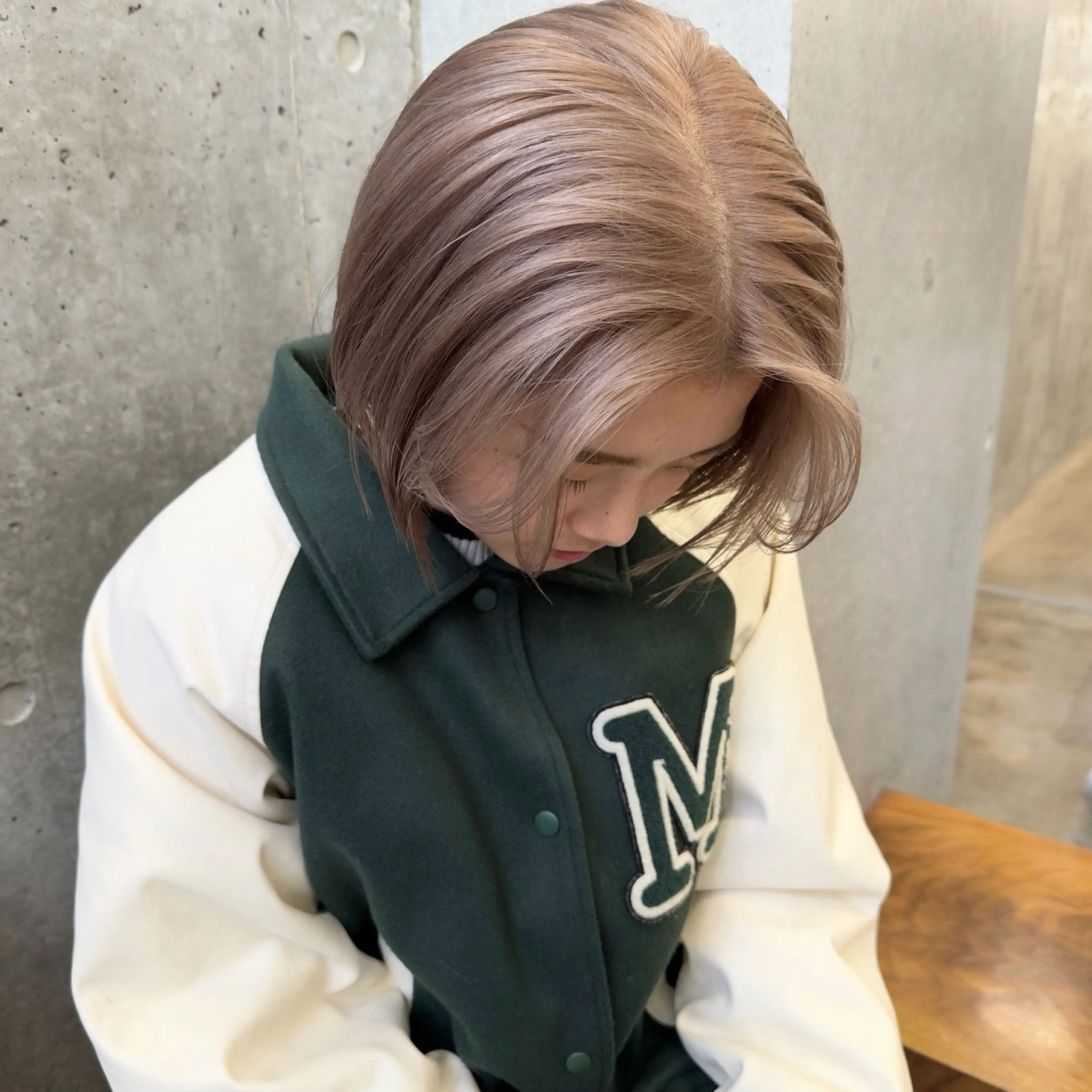 ショート カラー ベージュカラー ミルクティーベージュ ボブ×柔らかいカラー 🌷misaki𓍼のヘアスタイル