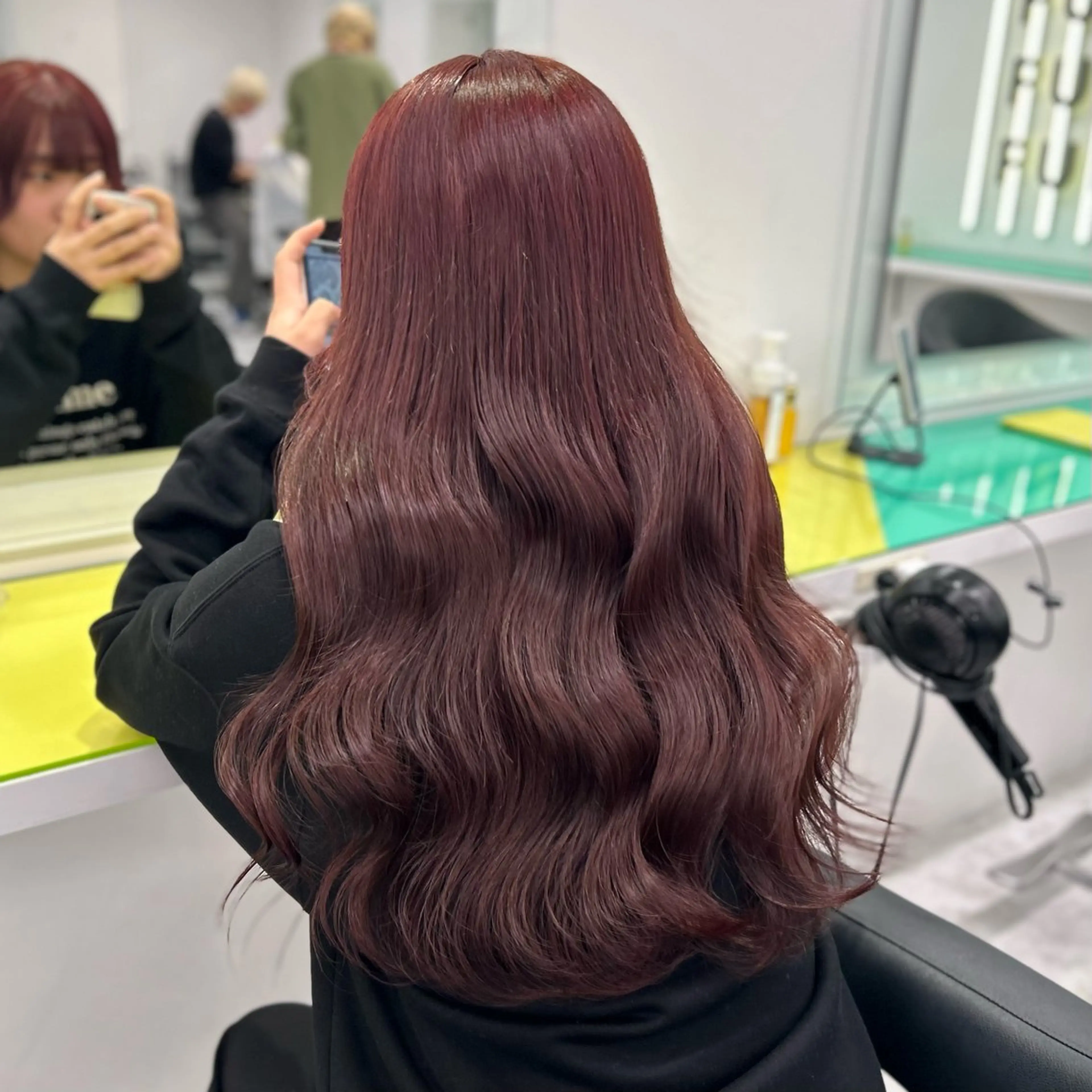 ロング カラー ヘアアレンジ ケアカラー ロング ヘアカラー ヘッドスパ ヘアセット ♥️暖色／深みレッド ♥️渋谷/らいるのヘアスタイル