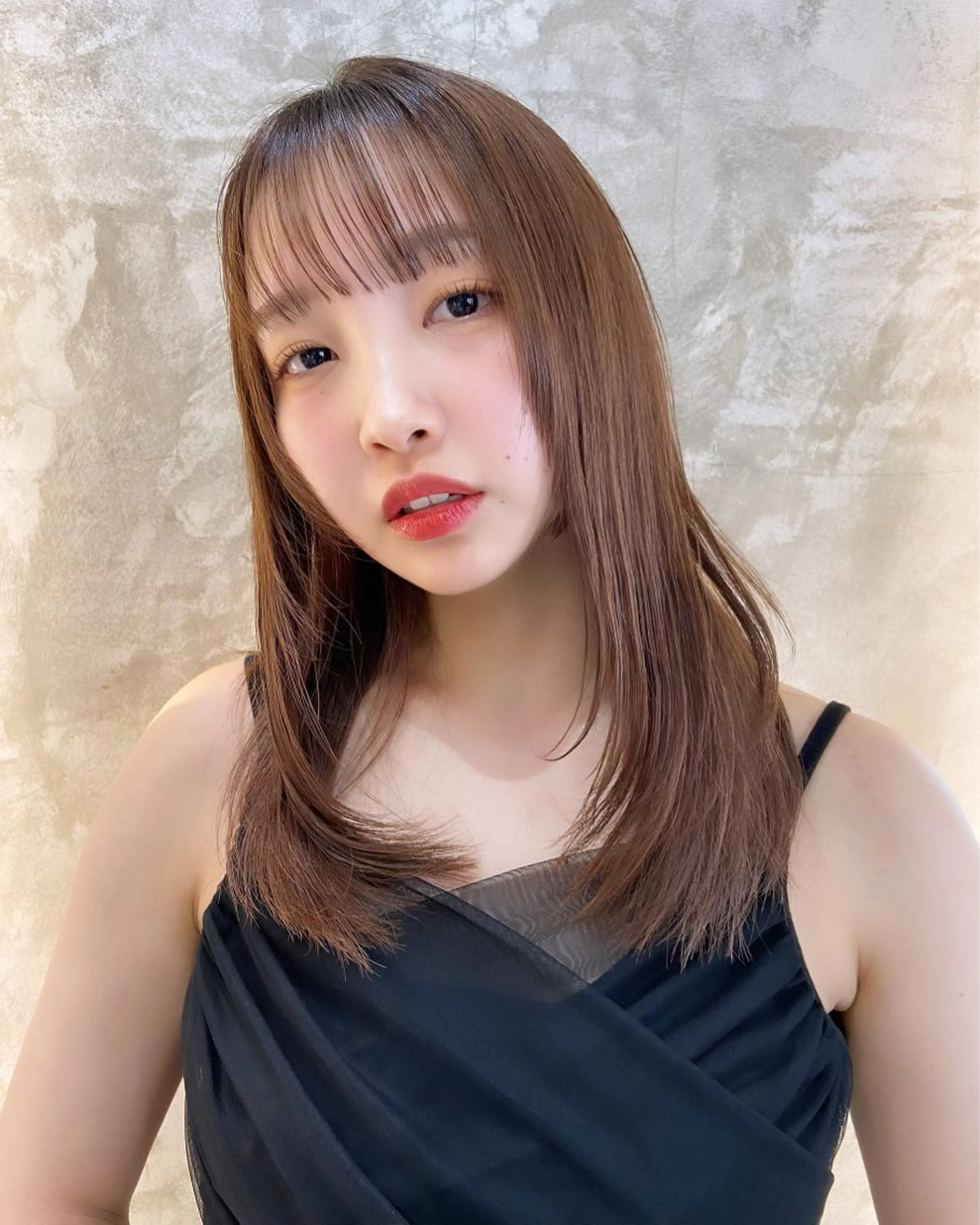 ミディアム Londnaitre MAHOのヘアスタイル