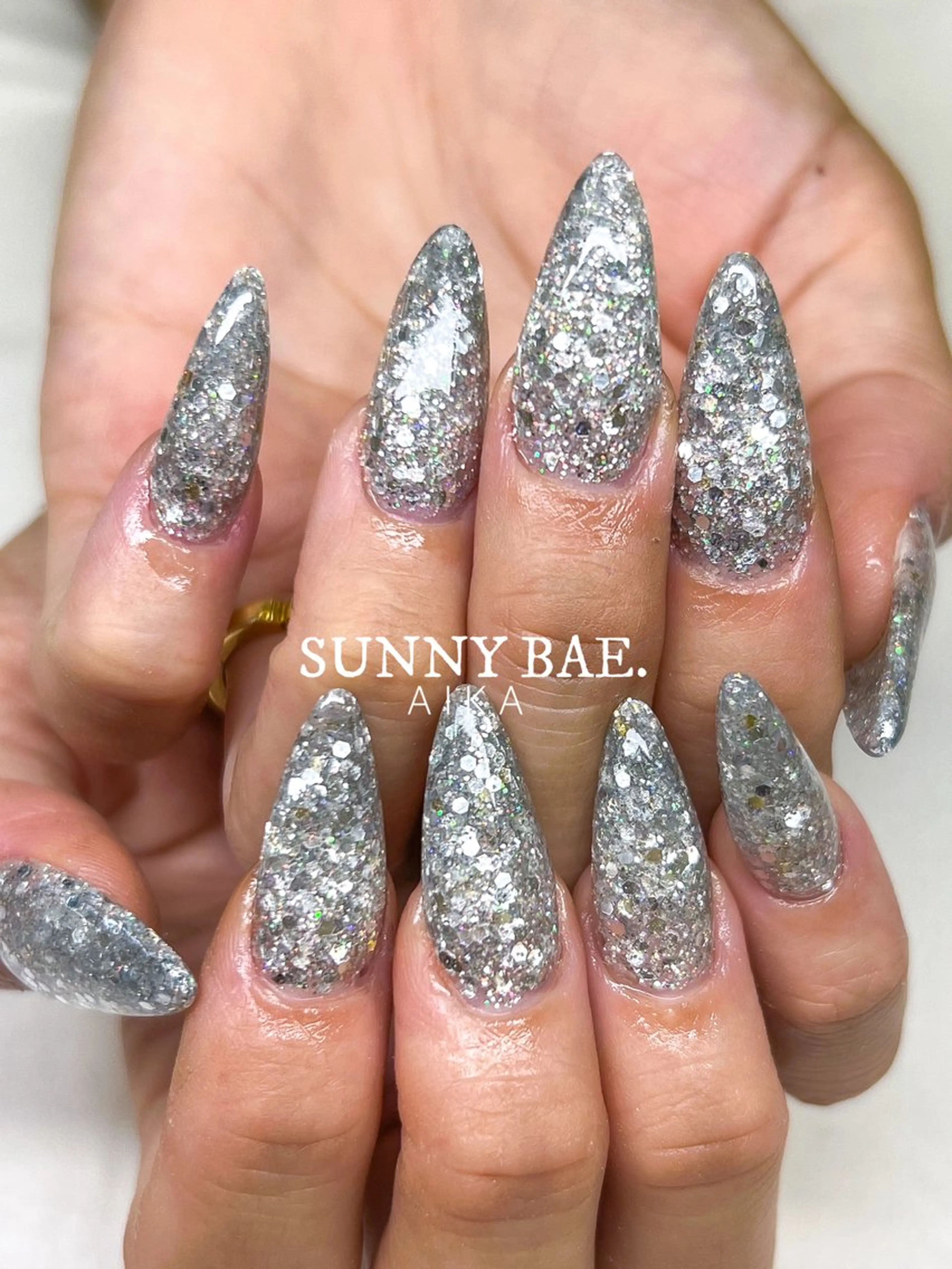 ネイル ジェルネイル キラキラネイル ロングネイル 持ち込み ワンカラーネイル Made By AIKAのネイルデザイン