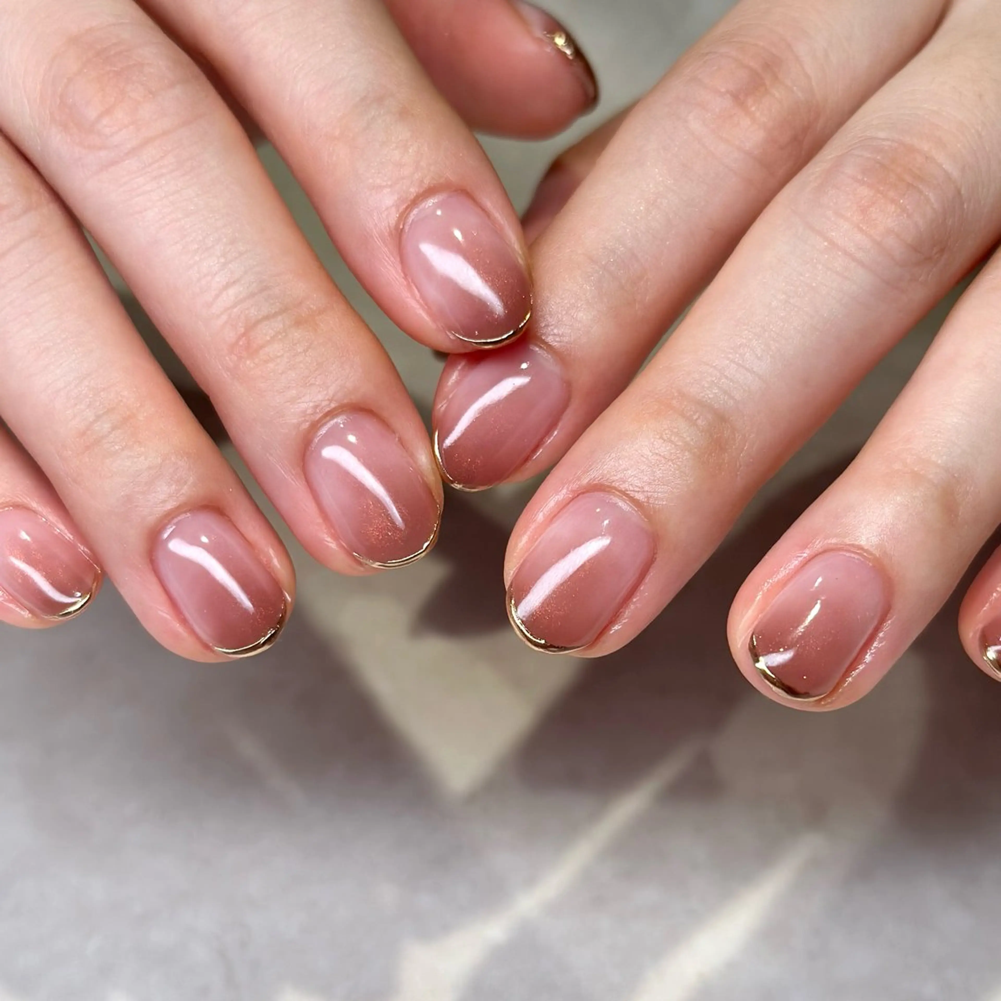 ネイル ニュアンスネイル aoi .のネイルデザイン