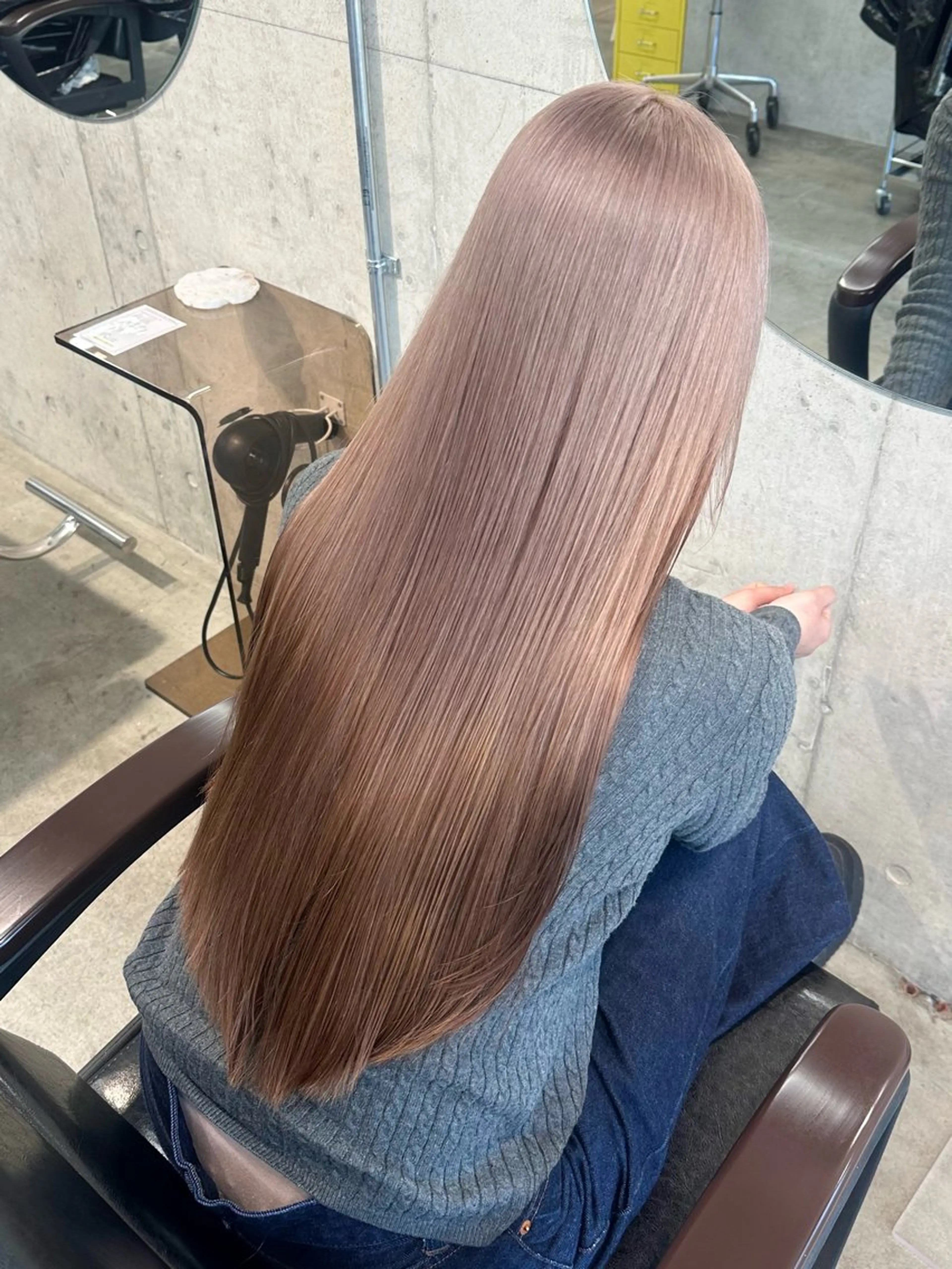 ロング レイヤーカット ヘアカラー トリートメント 🤍ムラ修正ブリーチ 🤍原宿/YUUのヘアスタイル