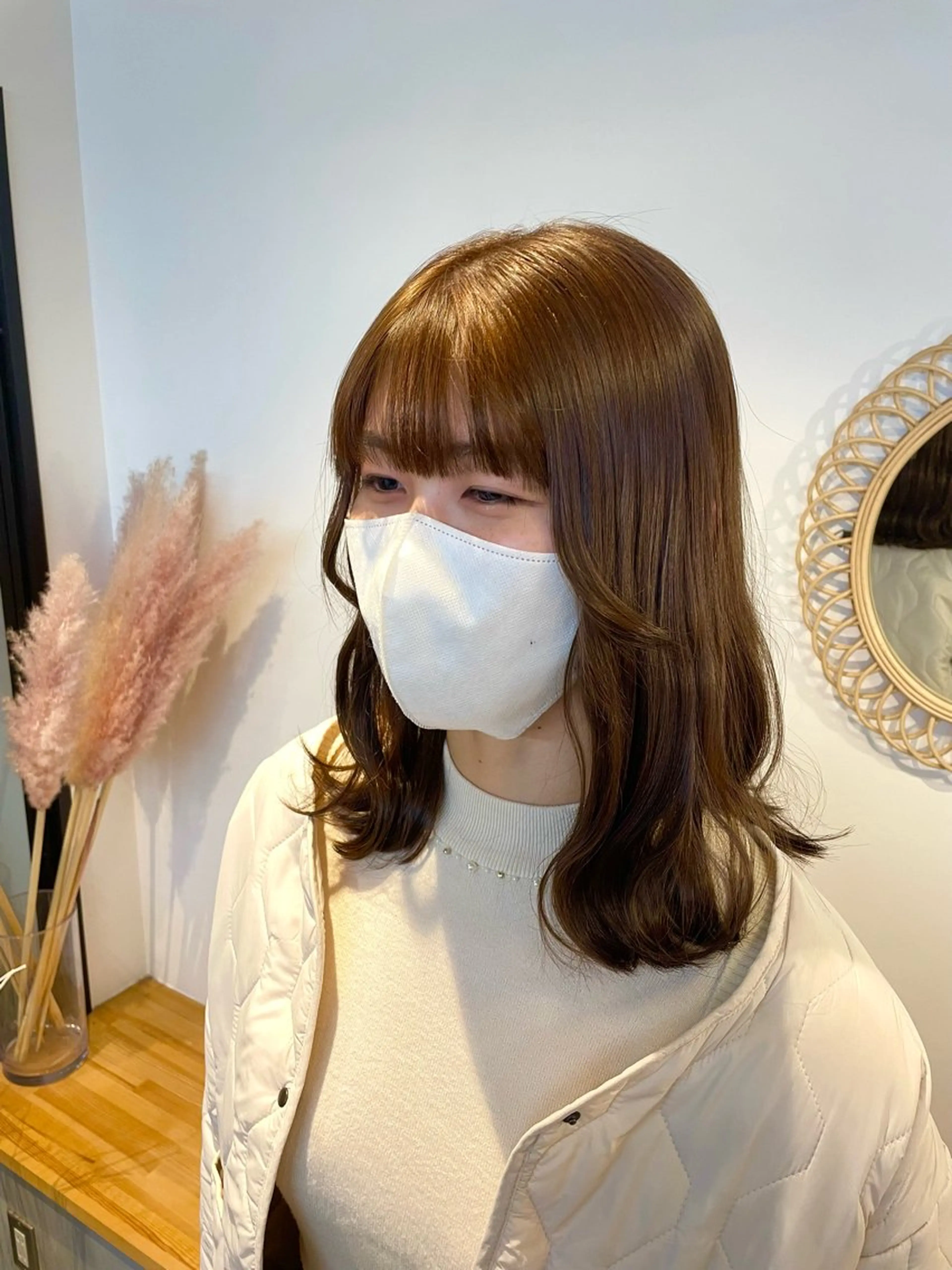 ミディアム カラー KOTOMI .のヘアスタイル