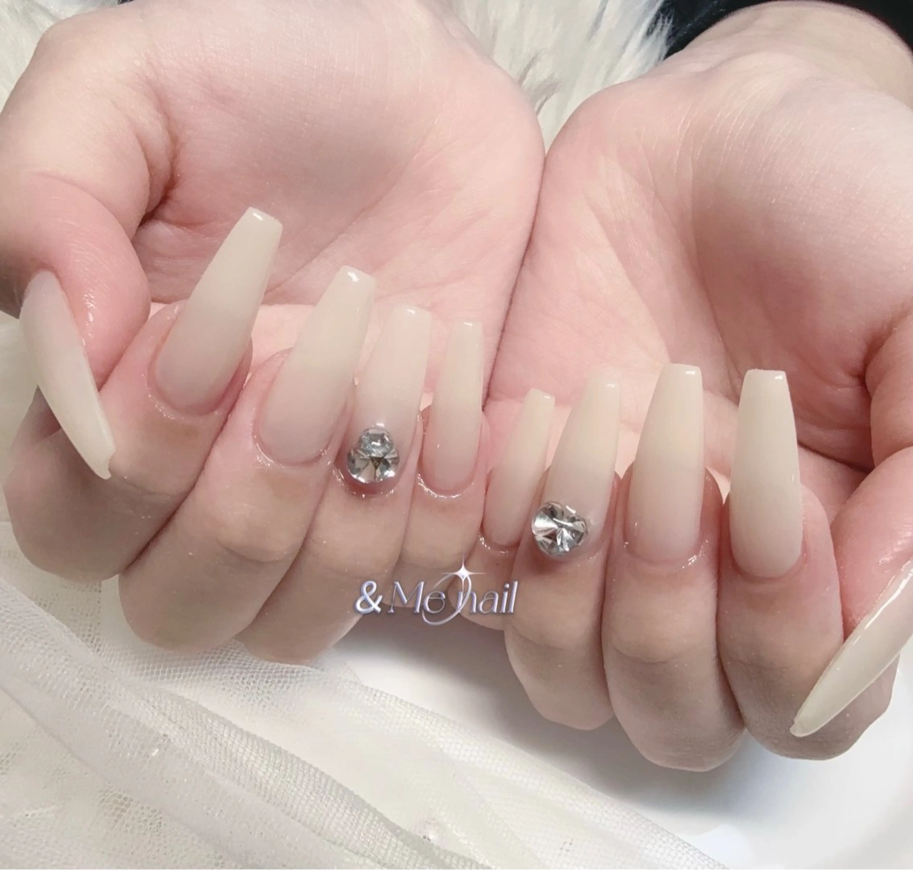 ネイル &ME ネイルサロンのネイルデザイン