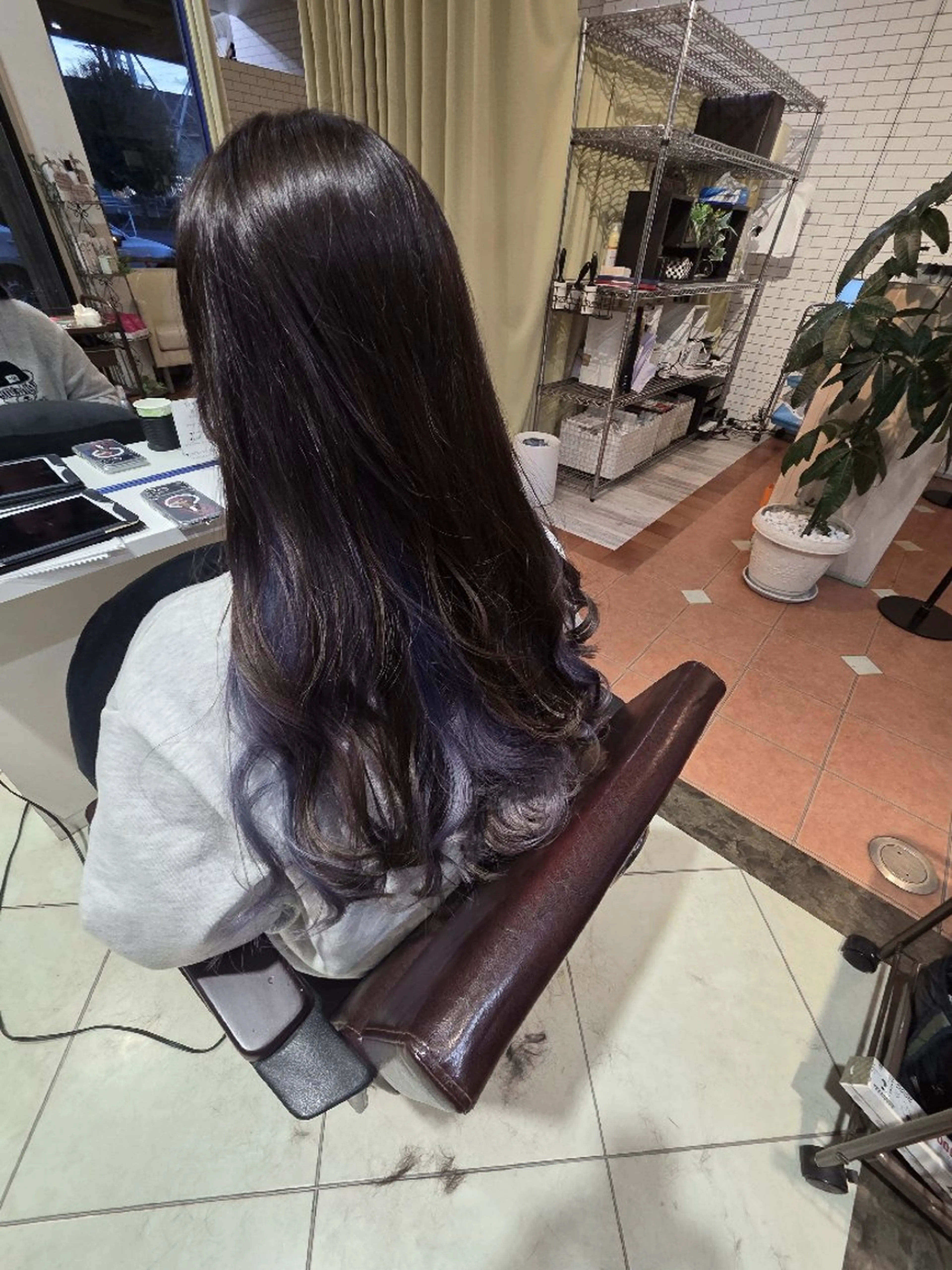 ロング ヘアカラー トリートメント 武鹿野 光江のヘアスタイル