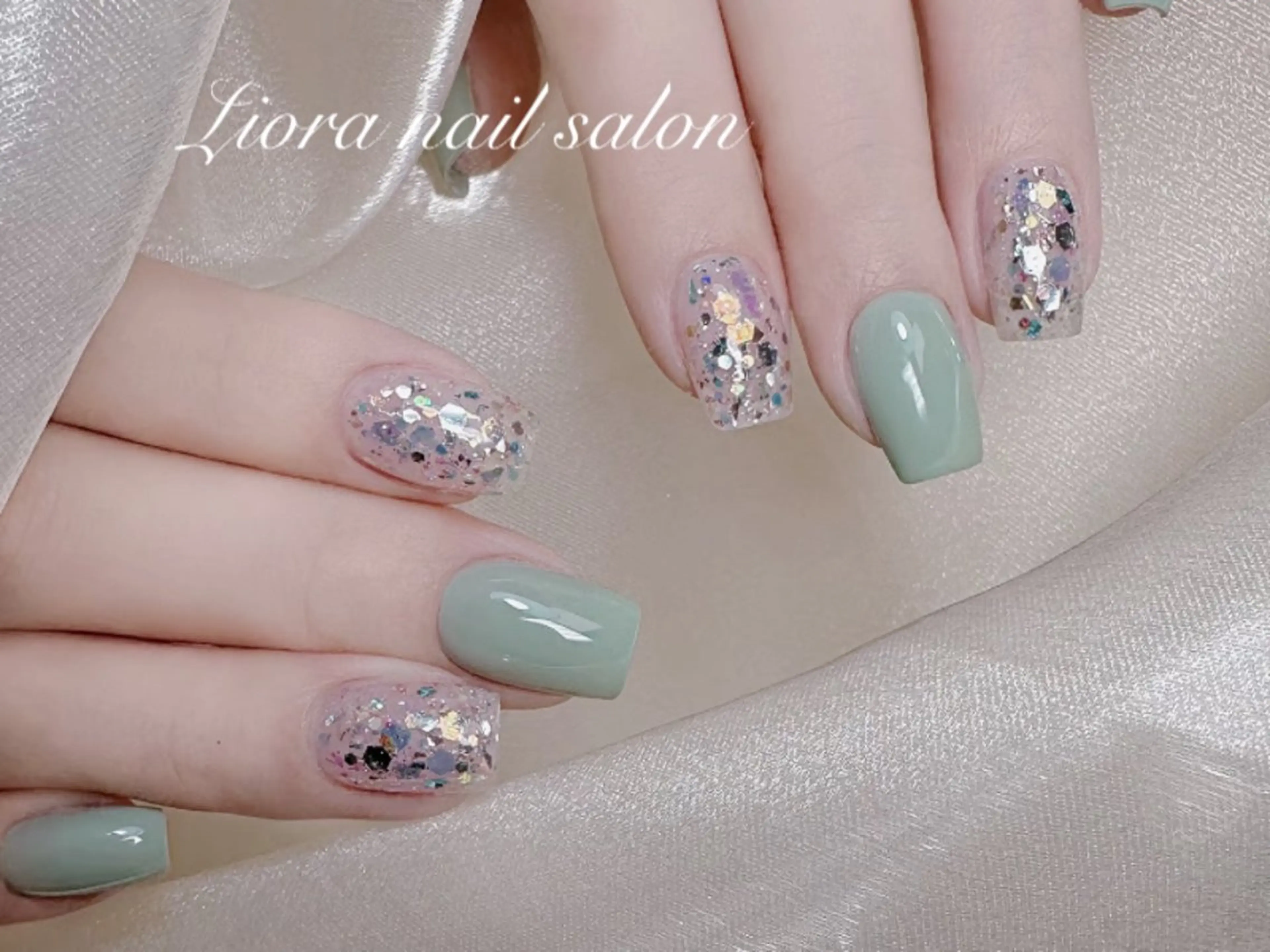 ネイル フレンチネイル ジェルネイル ガーリー グラデーション キラキラネイル ハンドネイル Liora nail スカルプ専門店のネイルデザイン