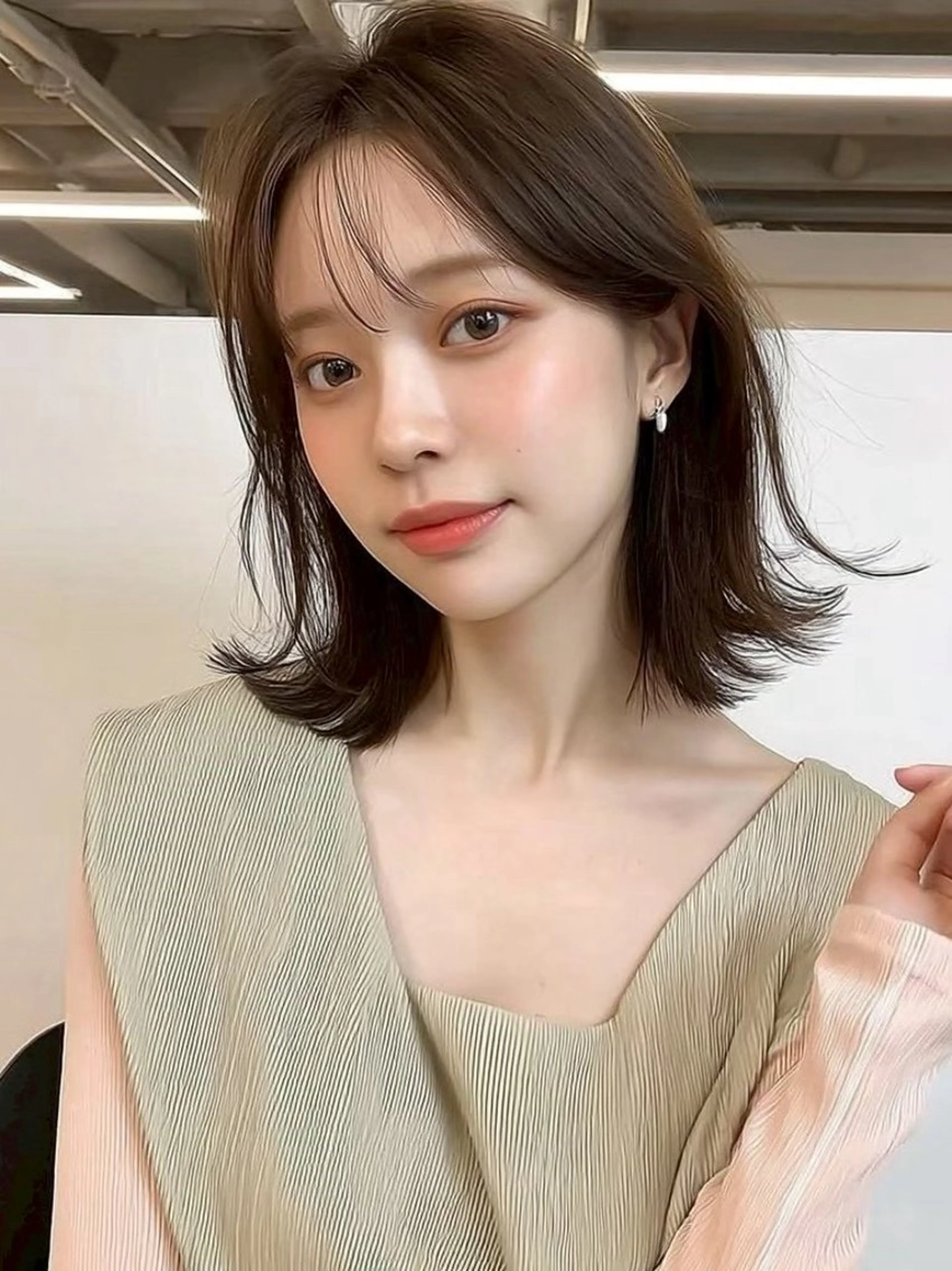 ミディアム カラー 透明感カラー 髪質改善 韓国風ヘア レイヤーカット 似合わせカット カット ヘアカラー Ayumu /京都／西院のヘアスタイル