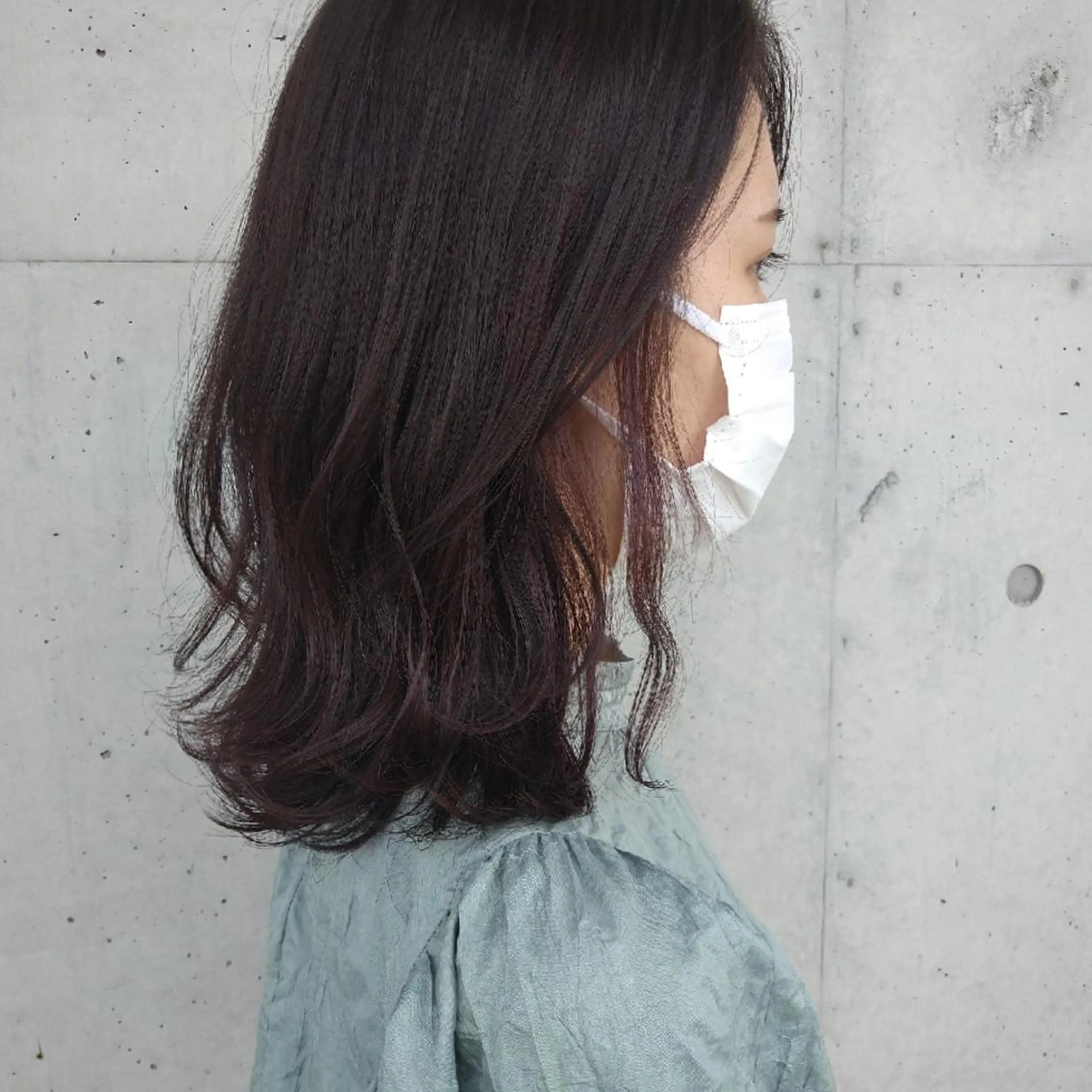 ミディアム 山田 智加のヘアスタイル