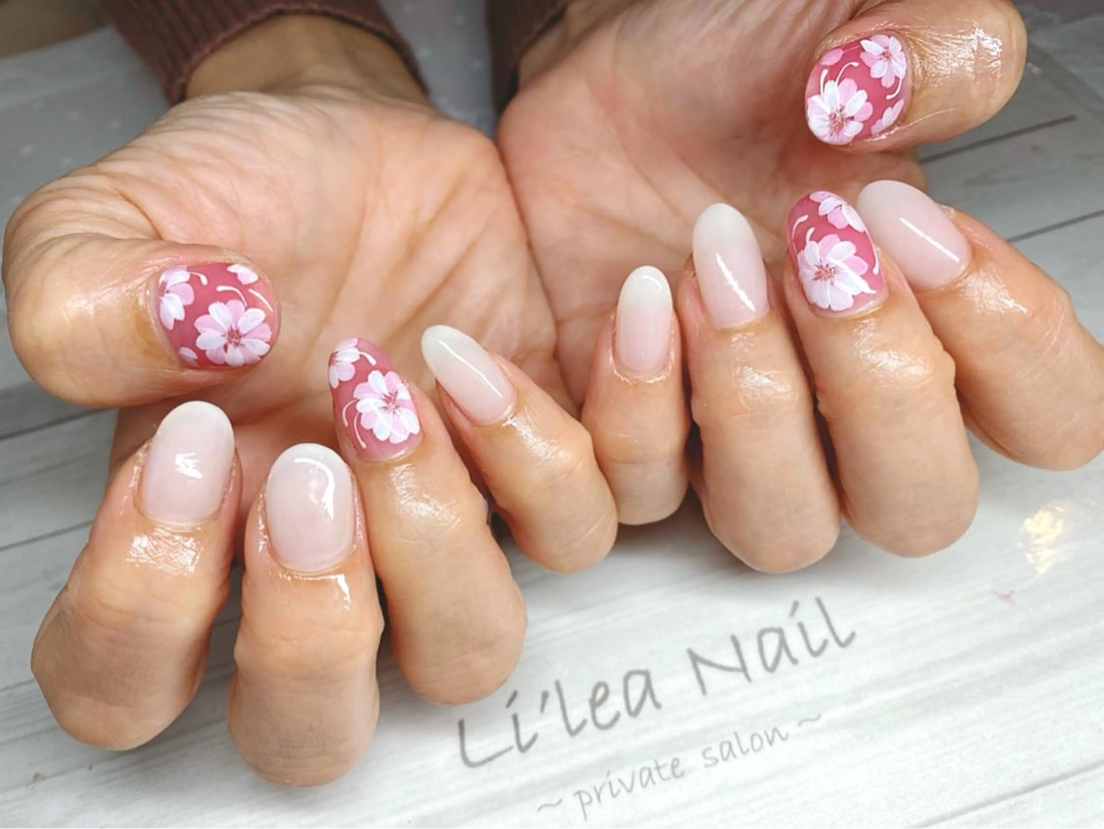 ネイル Li'leaNail AINAのネイルデザイン