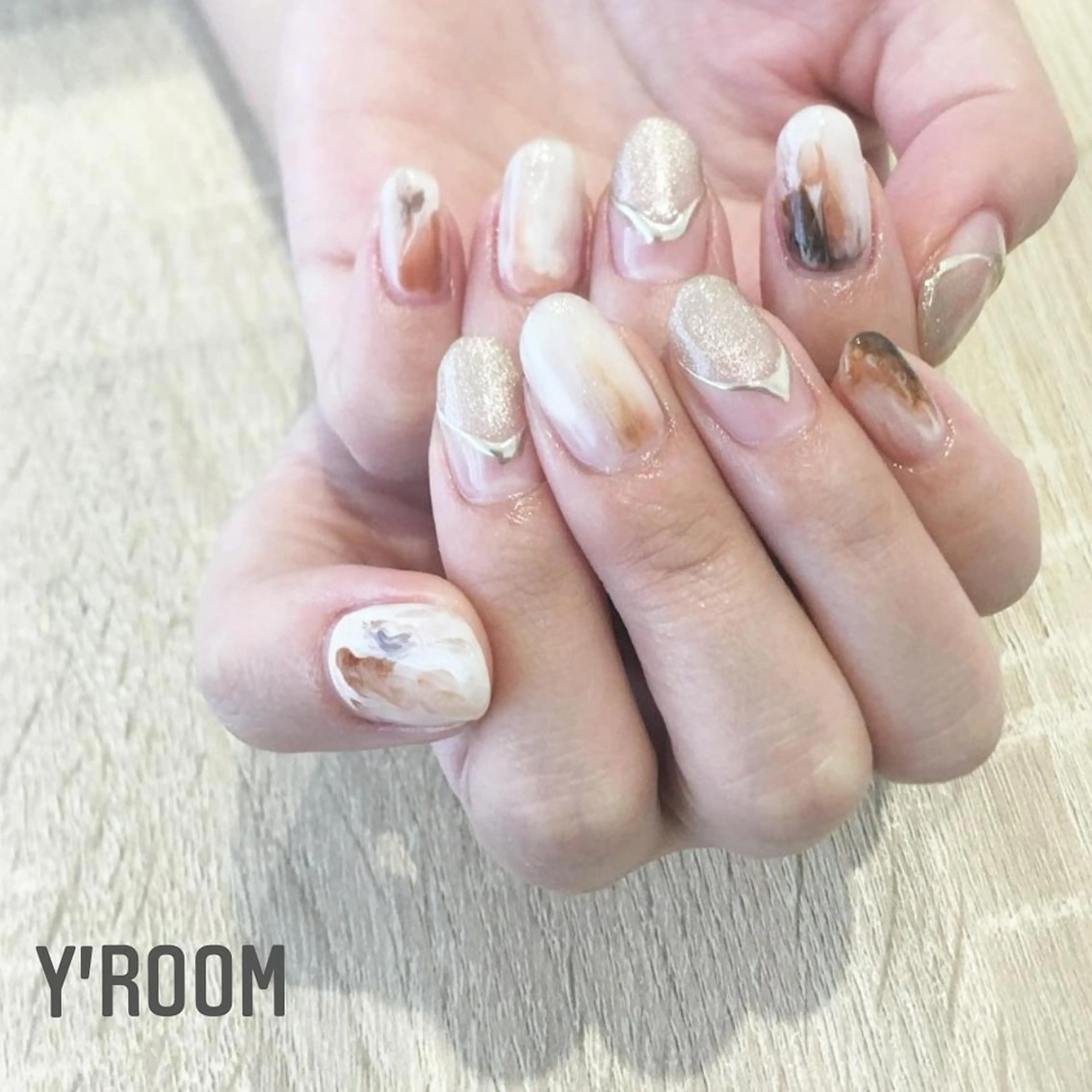 ネイル ジェルネイル ニュアンスネイル ワンカラーネイル パラジェル 夏ネイル ハンドネイル YUKA （ネイリスト）のネイルデザイン