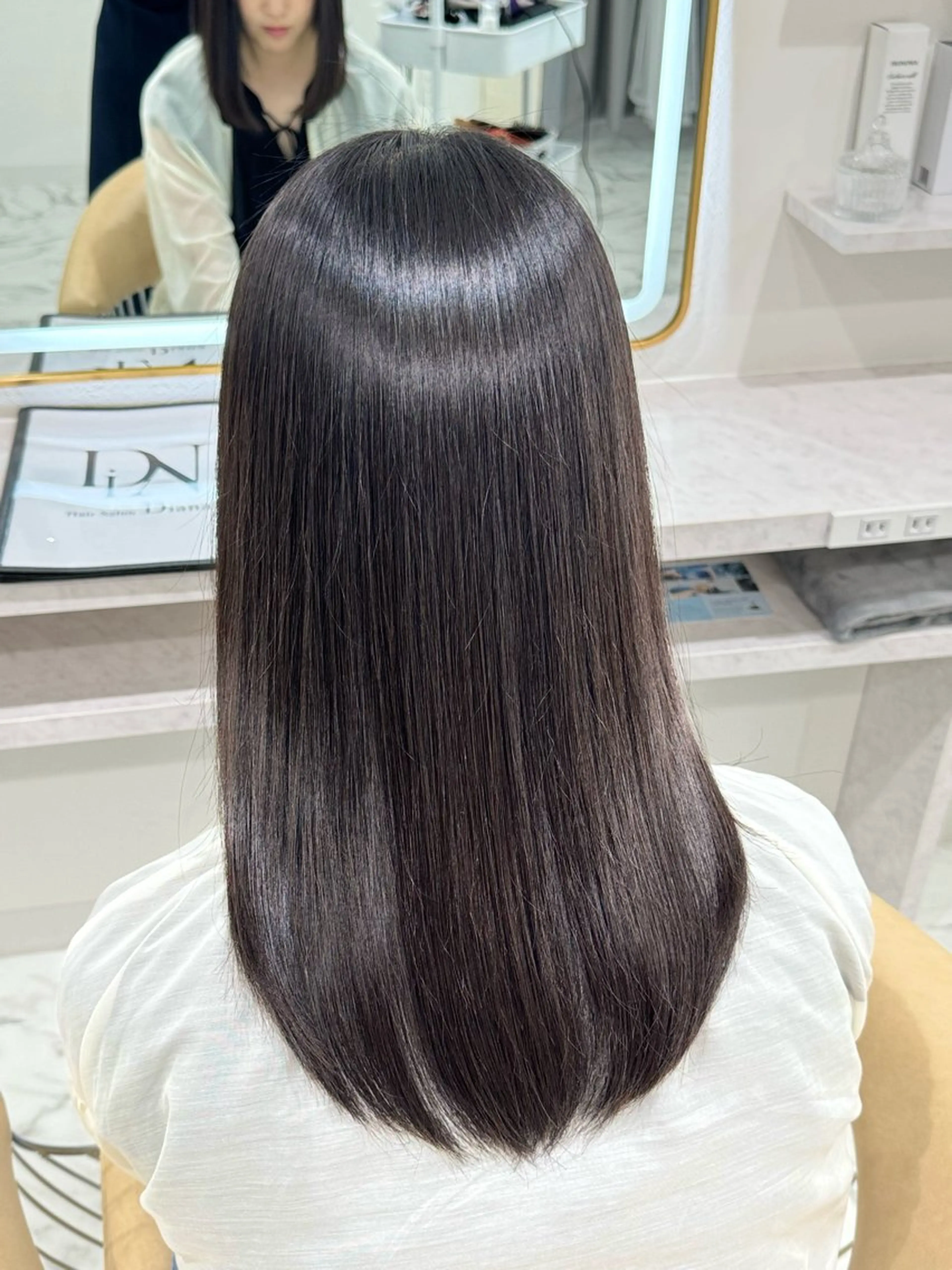 セミロング トリートメント ヘアカラー 韓国ヘアーサロン MARIA🐈‍⬛のヘアスタイル