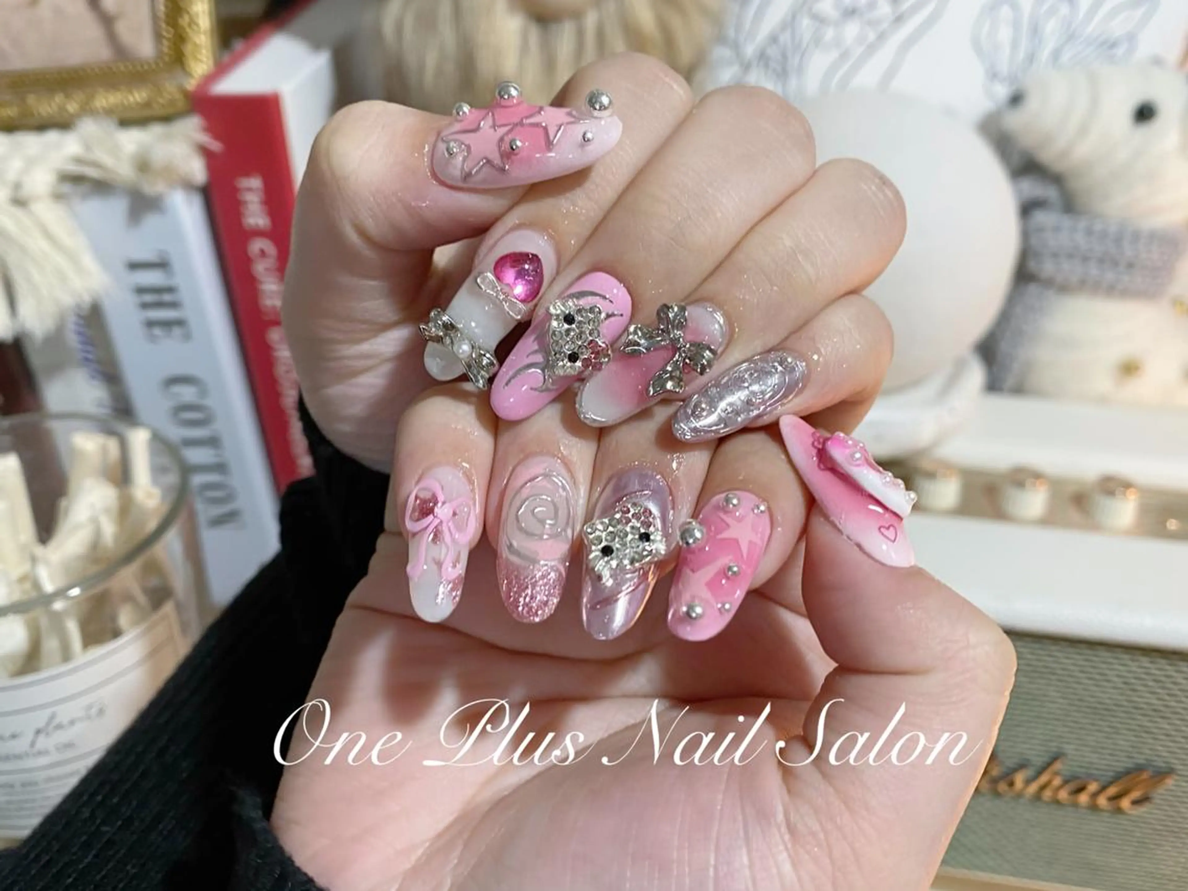 ネイル One Plus Nail Salonのネイルデザイン