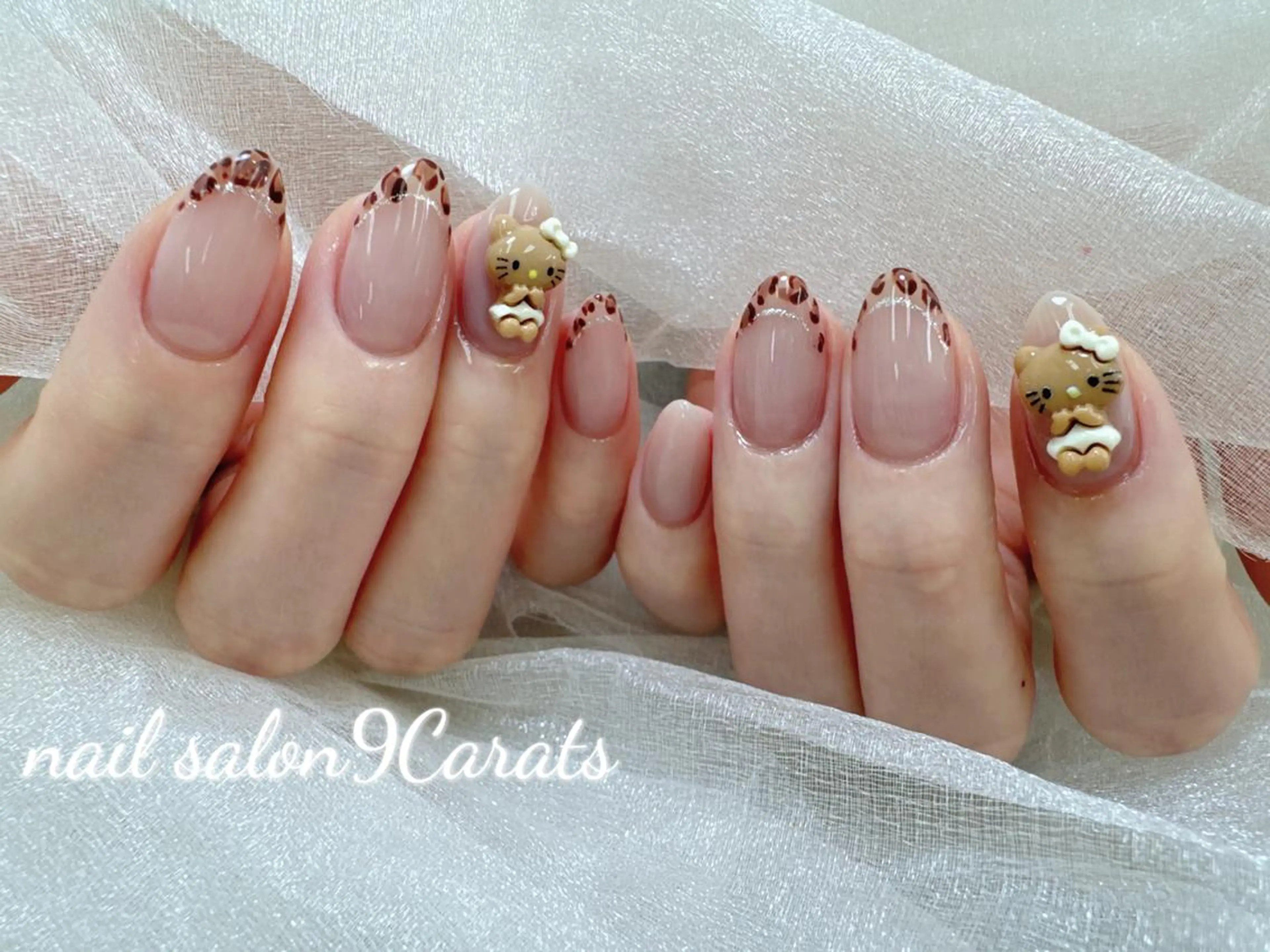 ネイル ハンドネイル ネイルサロン 9Carats神田のネイルデザイン