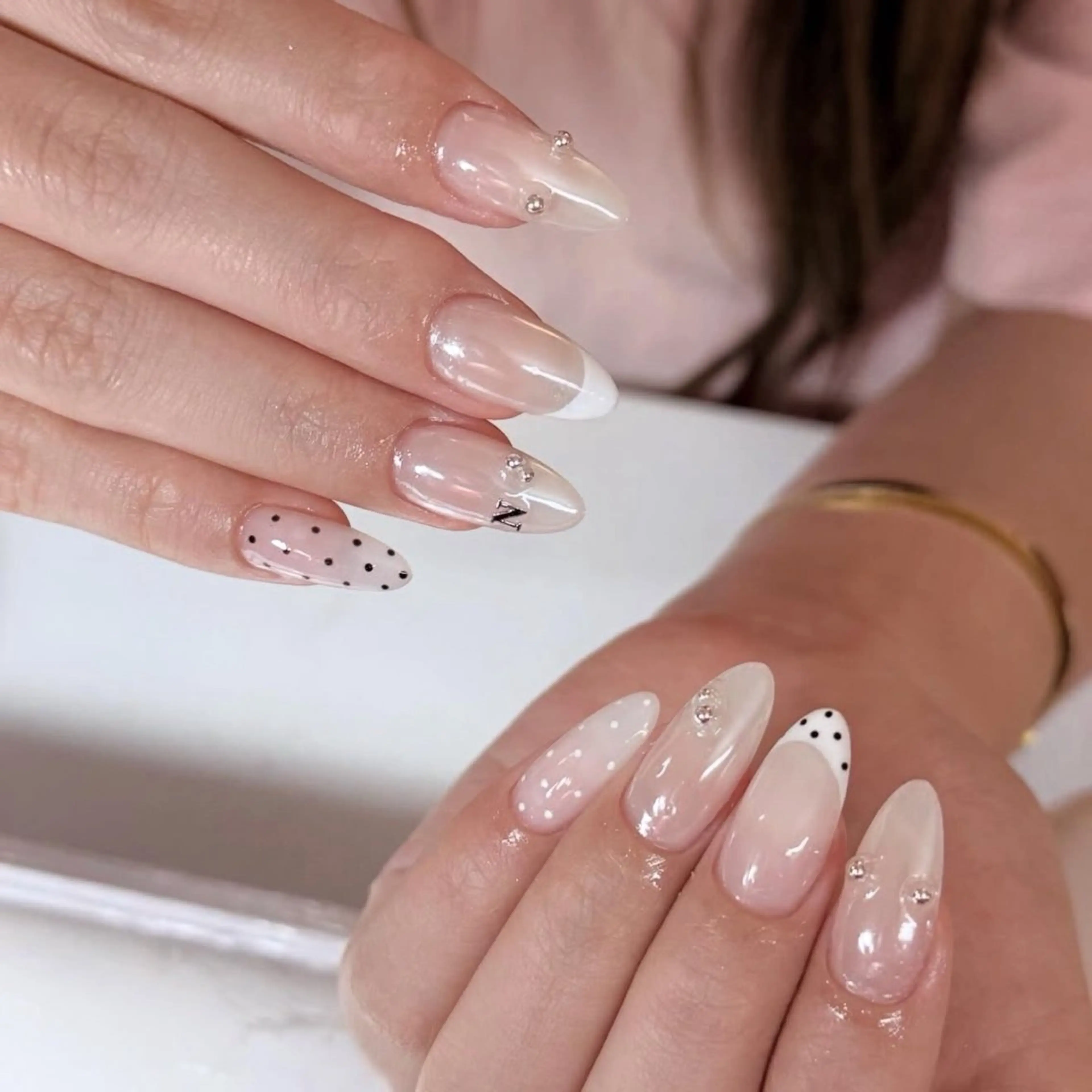 ネイル フレンチネイル キラキラネイル 韓国ネイル シンプルネイル ワンホンネイル ハンドネイル MEI Nailのネイルデザイン