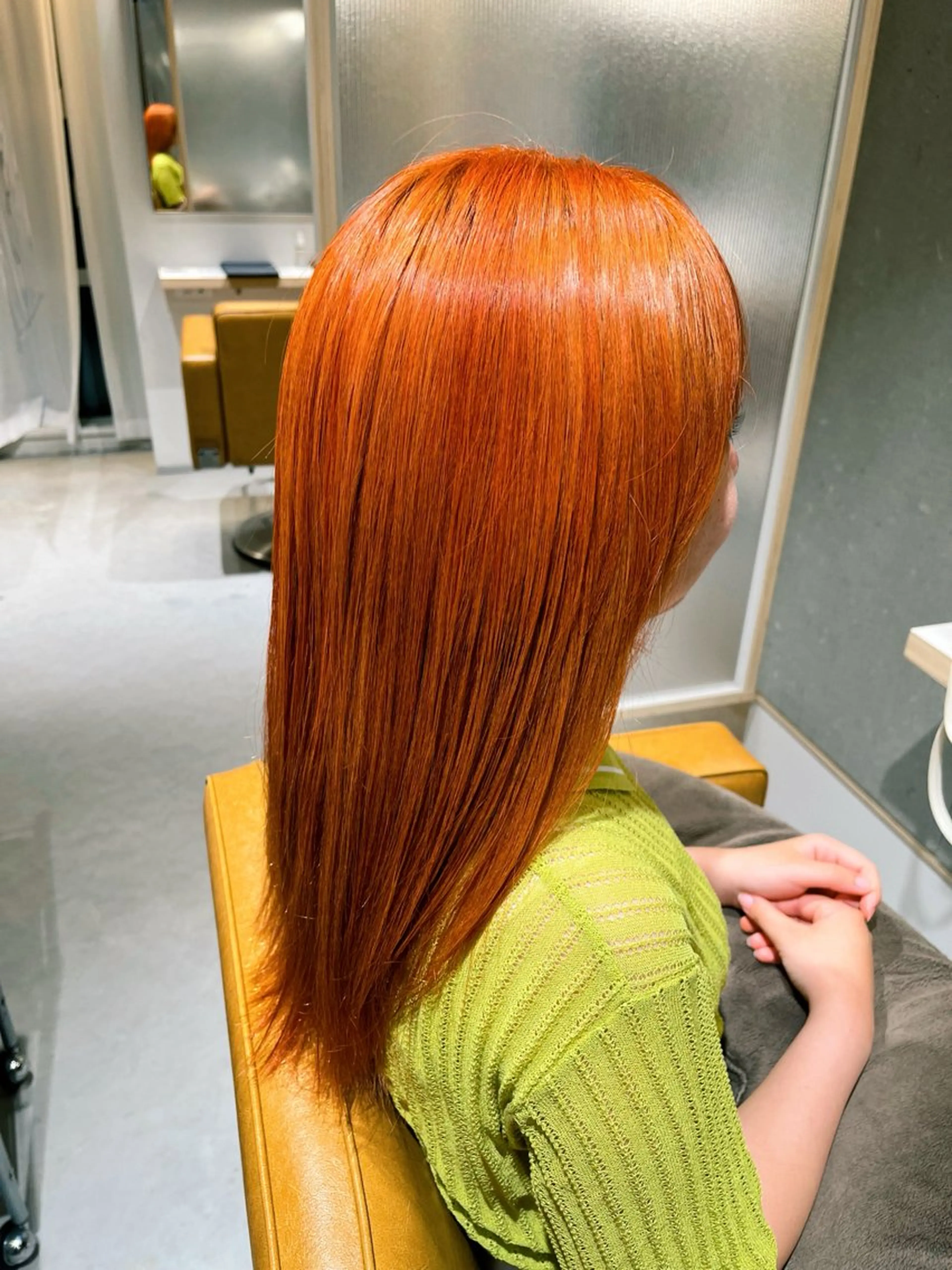 セミロング カラー オレンジ ❀ 涼華のヘアスタイル