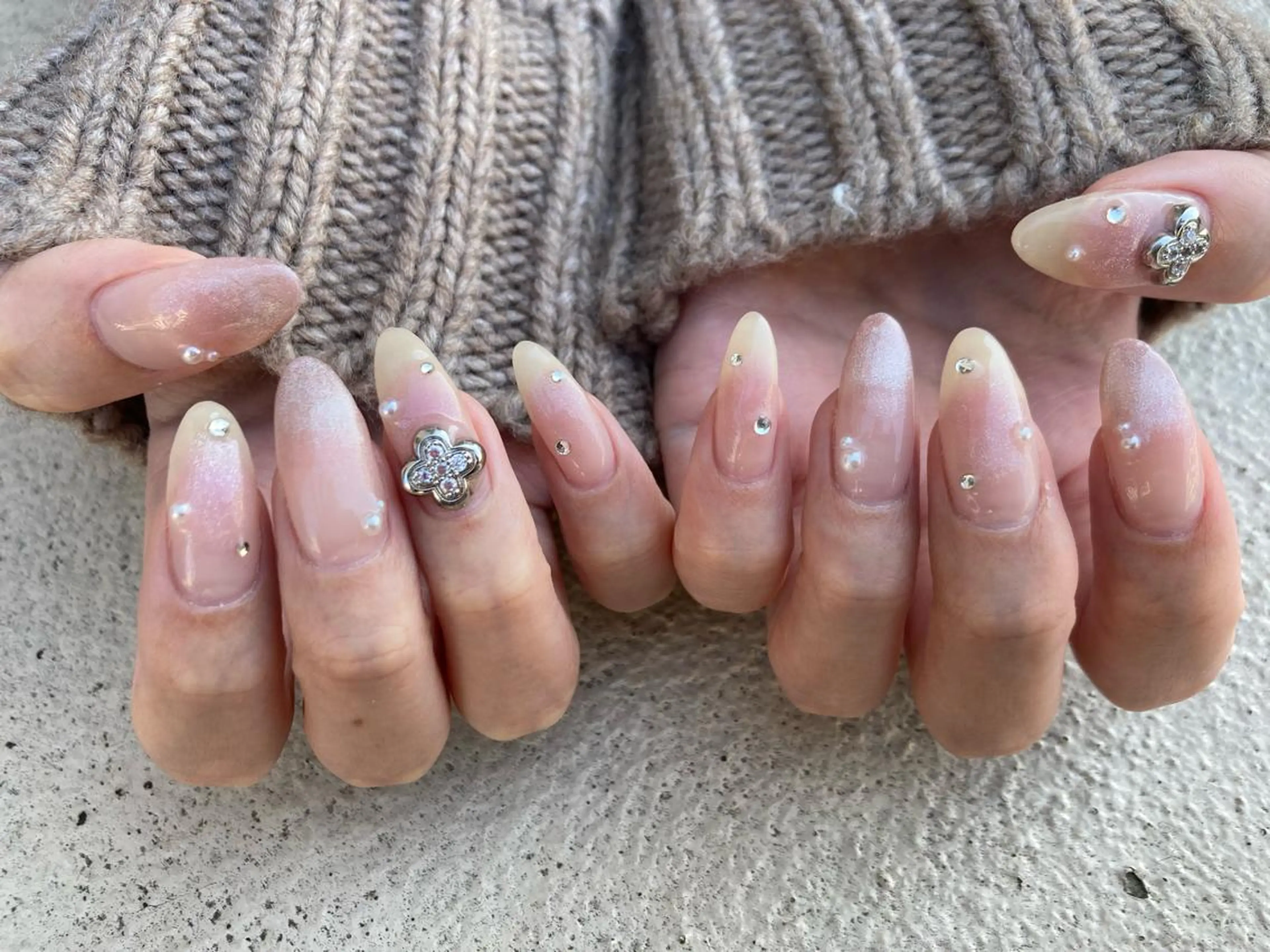 ロング ネイル ハンドネイル フットネイル ✴︎ Delightのネイルデザイン