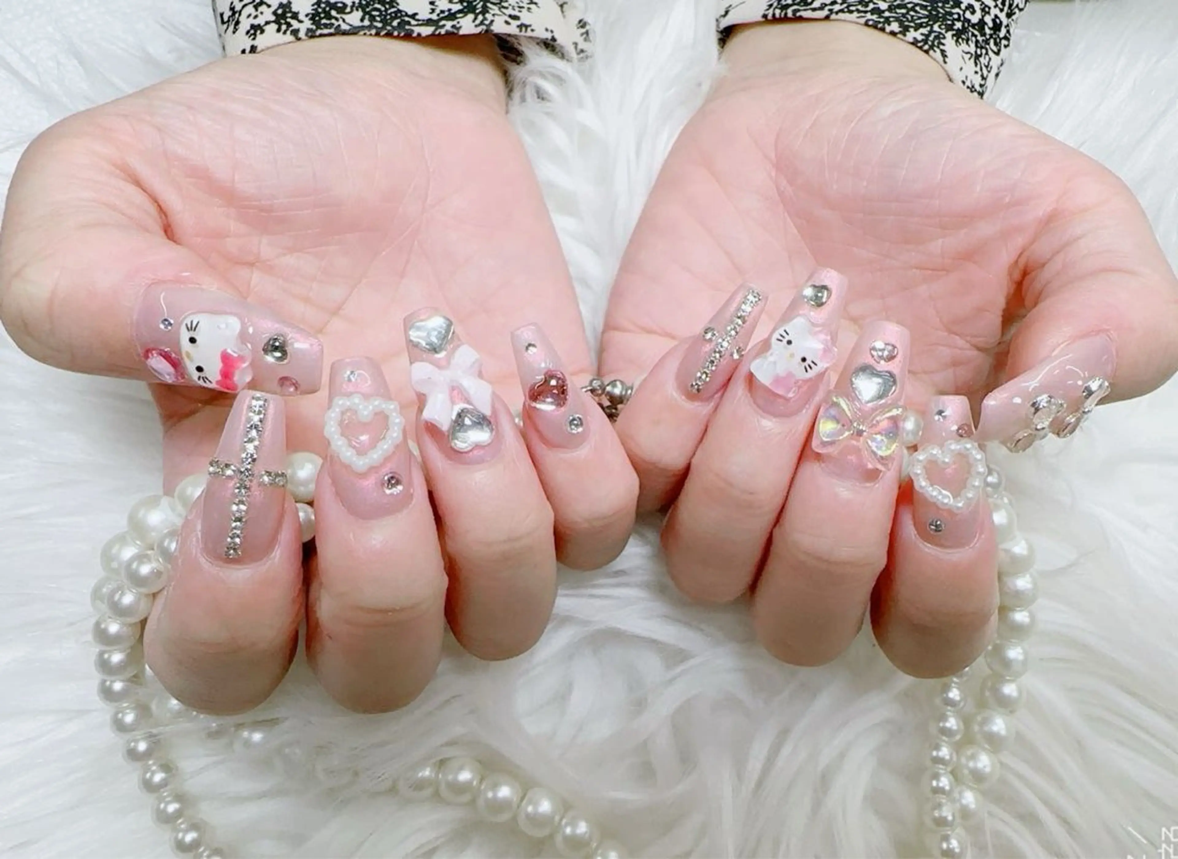 ネイル 長さ出し フレンチネイル ジェルネイル ガラスフレンチ 韓国ネイル ハンドネイル ハンドケア For U nail スカルプ専門店のネイルデザイン
