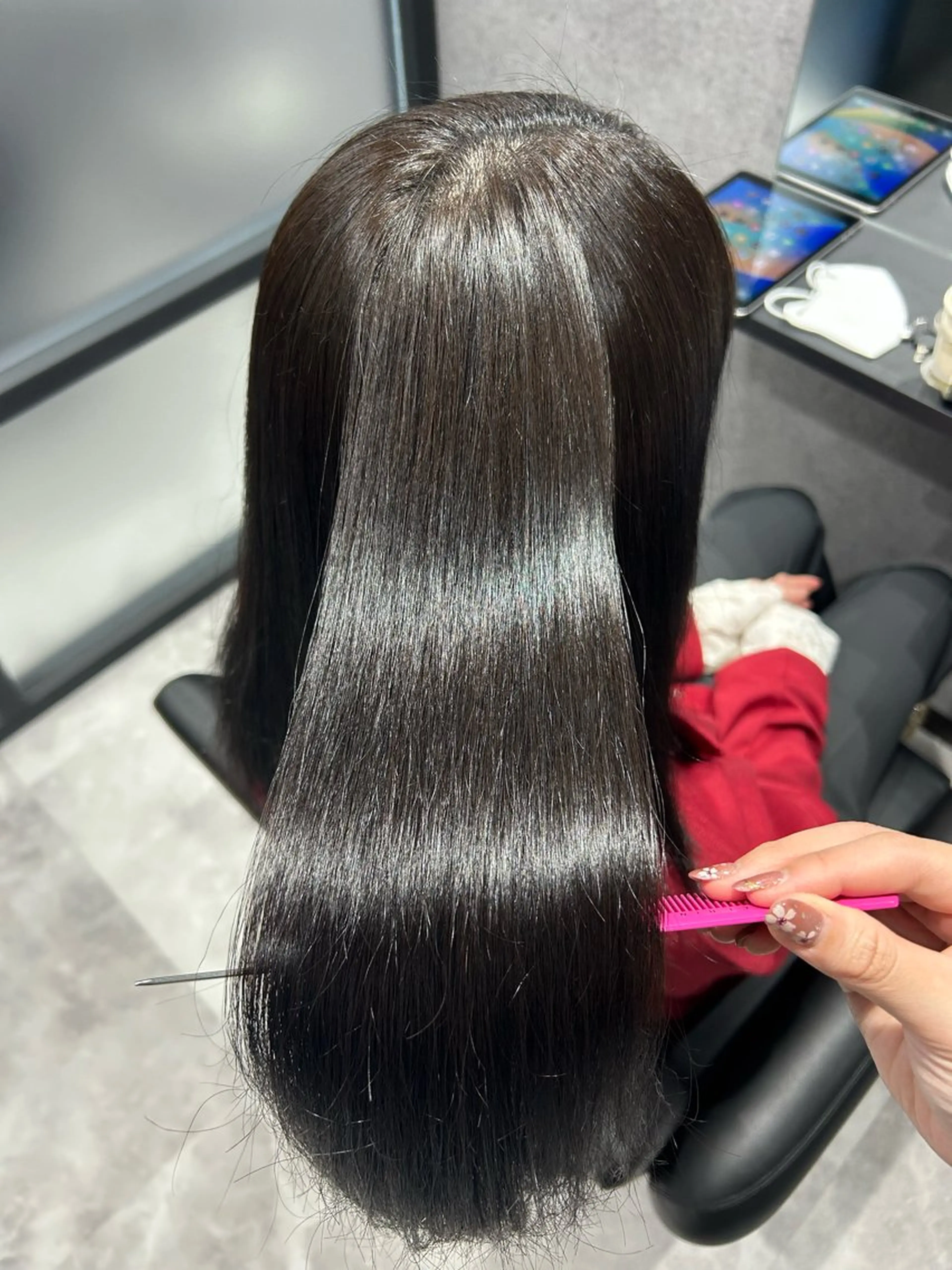 セミロング パーマ ストレートパーマ 佐野 彩音のヘアスタイル