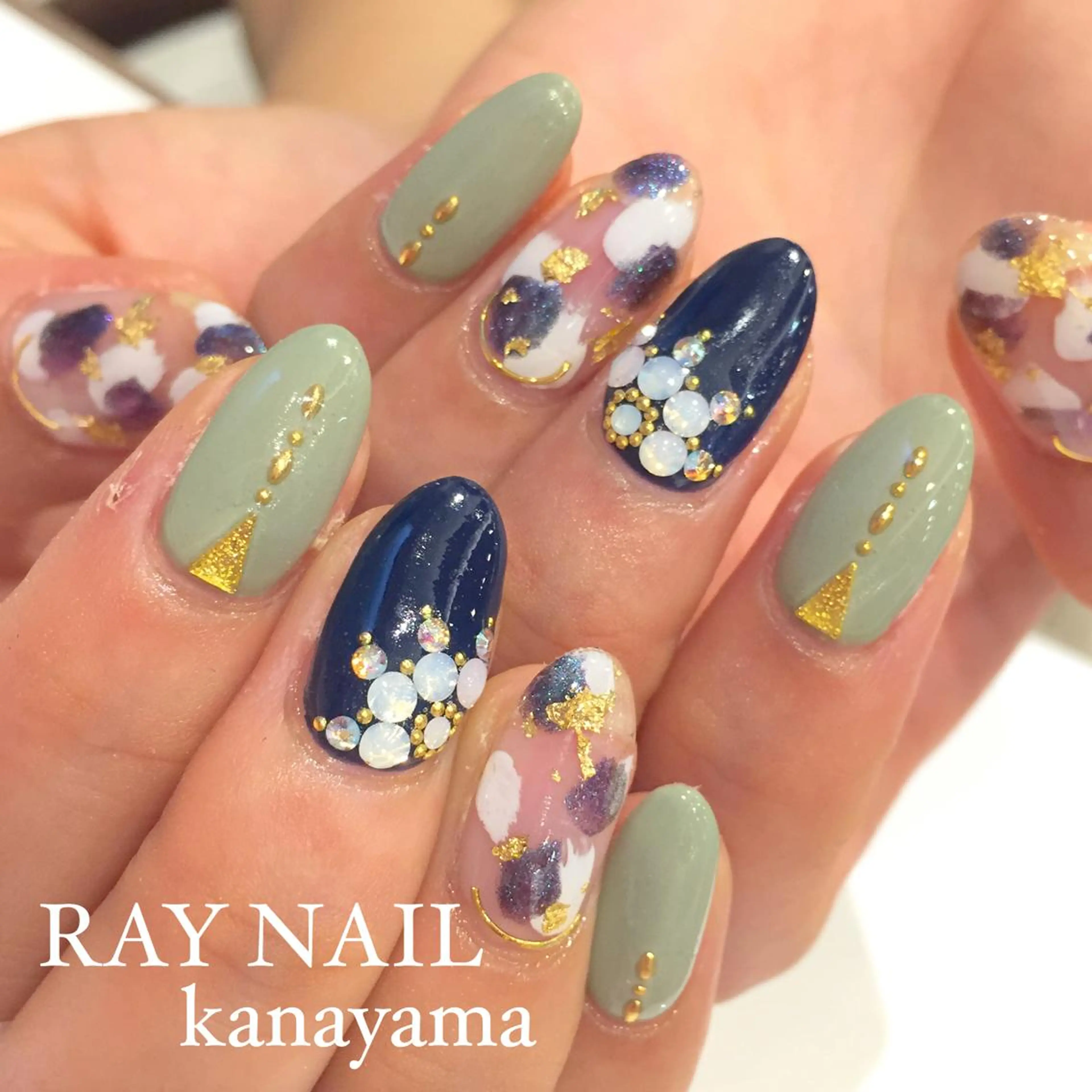 ネイル Arowa 伊田のネイルデザイン