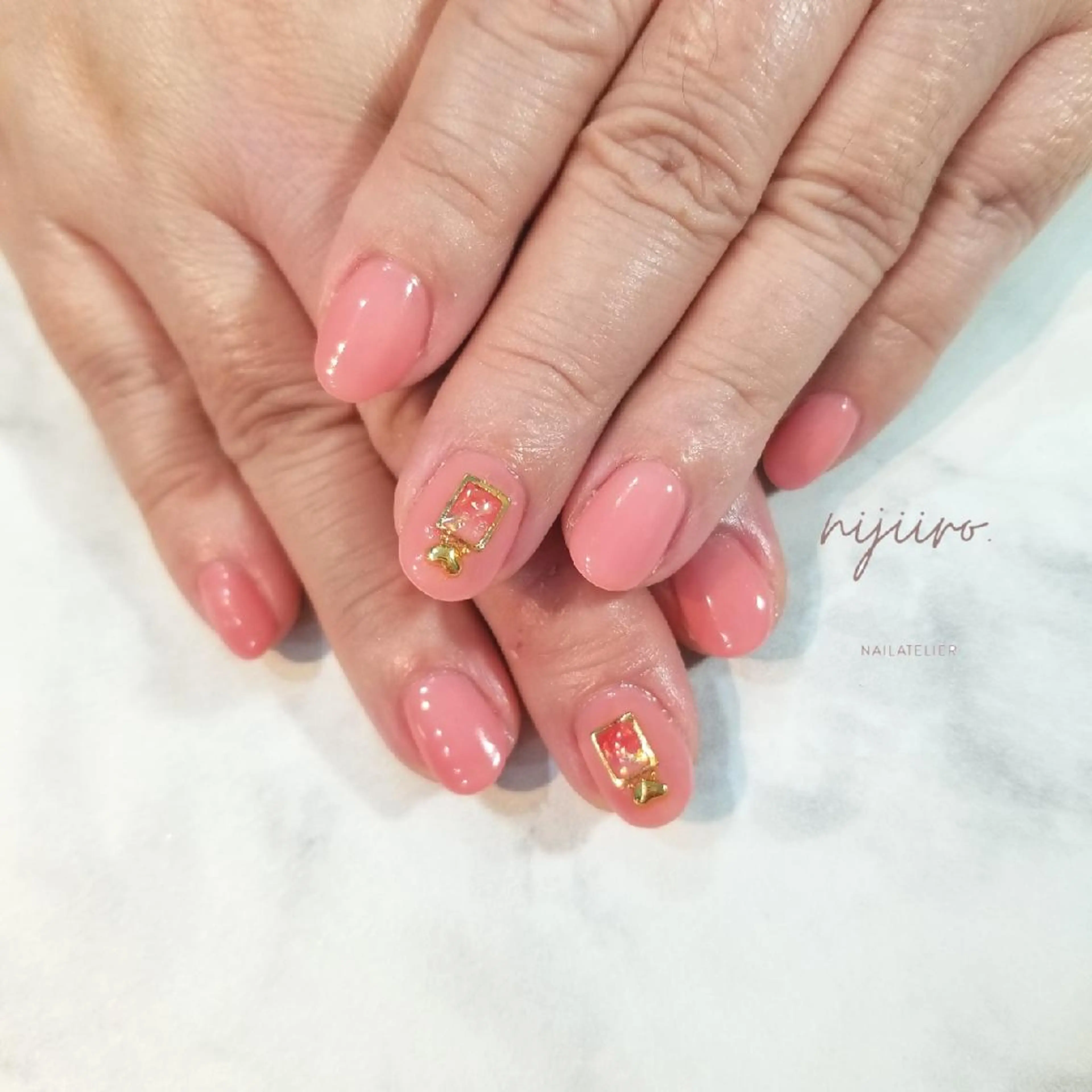 ネイル ハンドネイル nijiiro🌈 サトウのネイルデザイン