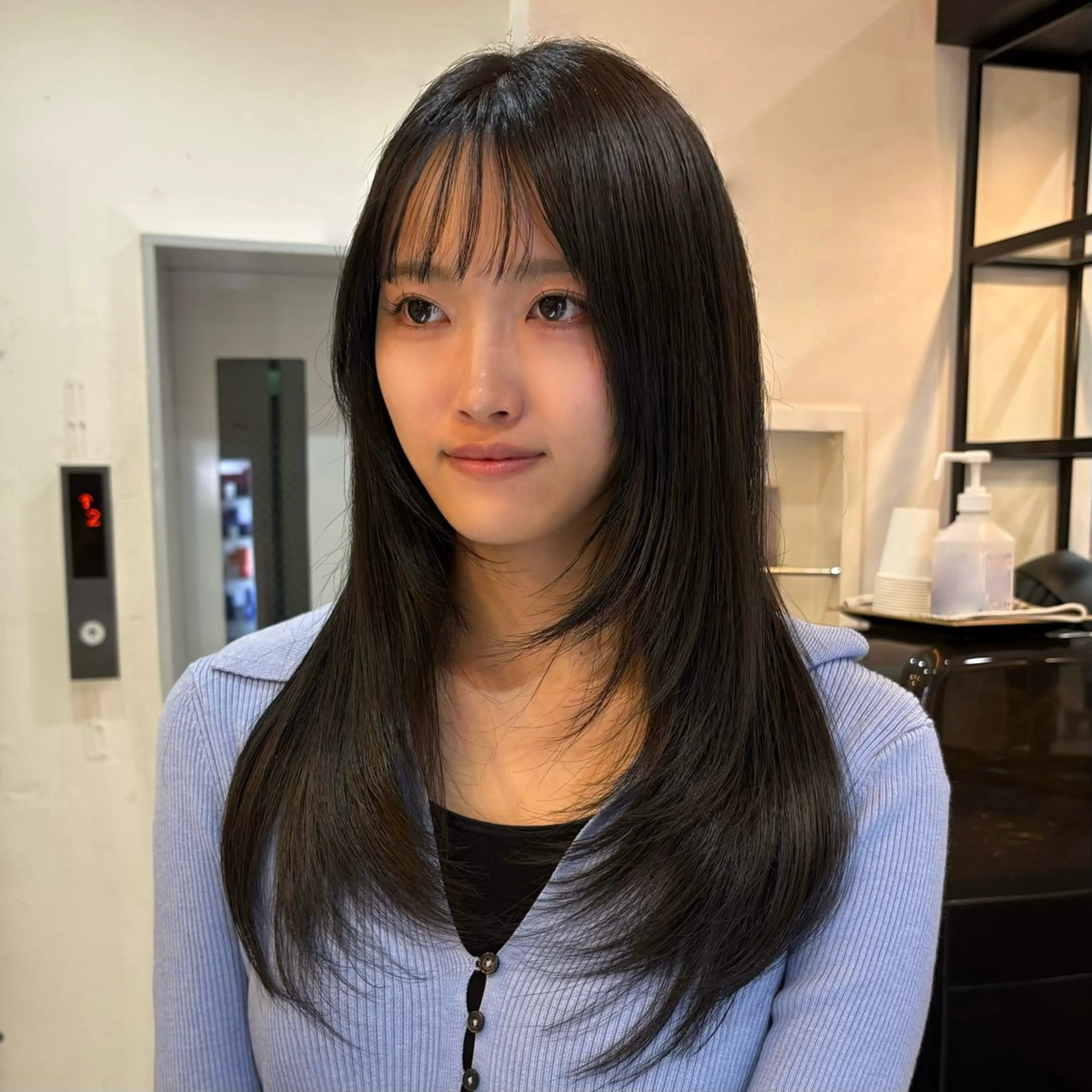 ロング トレンドヘア/ 透明感カラー/アヤノのヘアスタイル