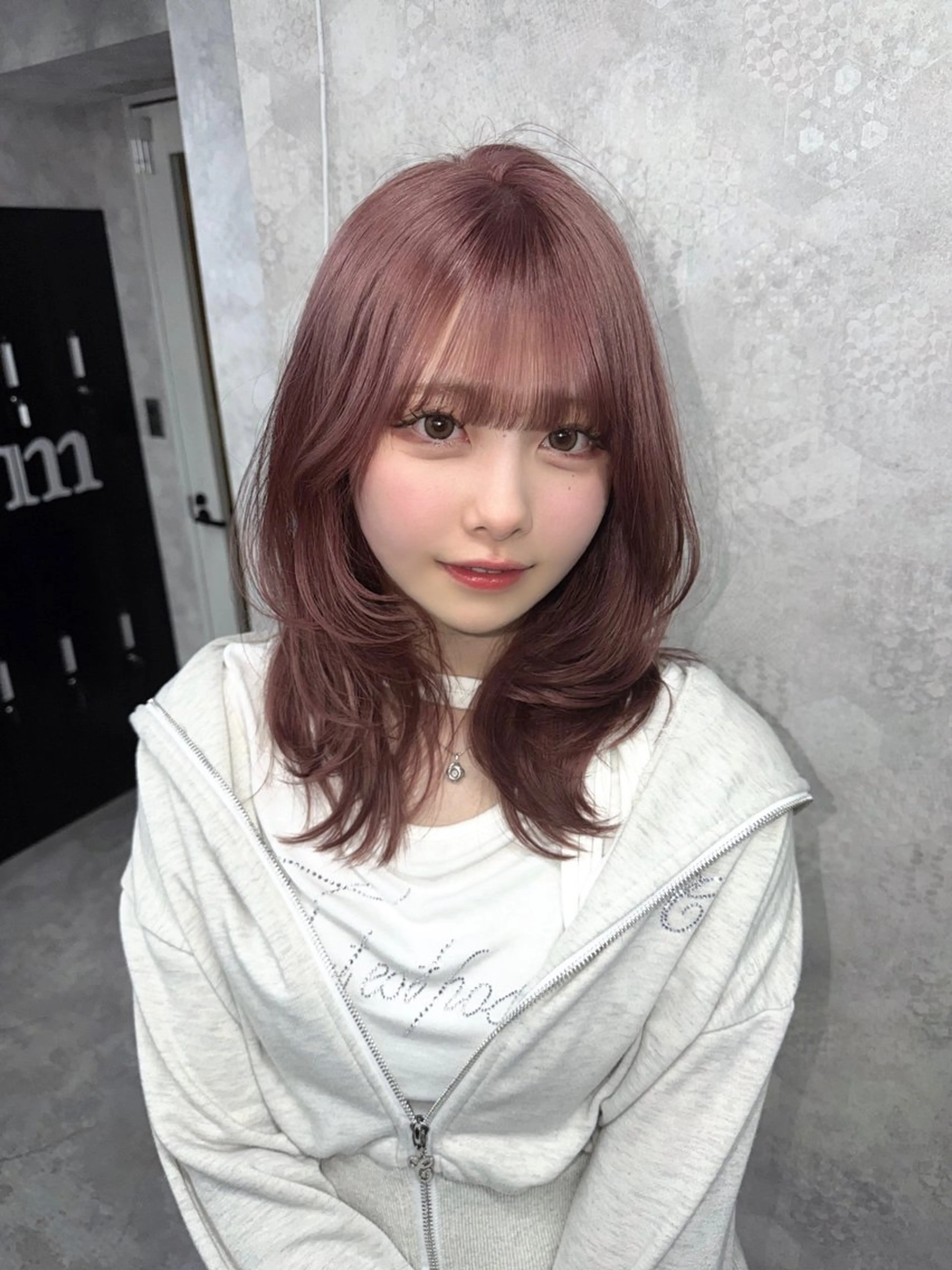 💄ミニモ限定💄中顔面短縮レイヤーカット+透明感カラー+premium髪質改善トリートメント/韓国風/ミニモ学割の写真